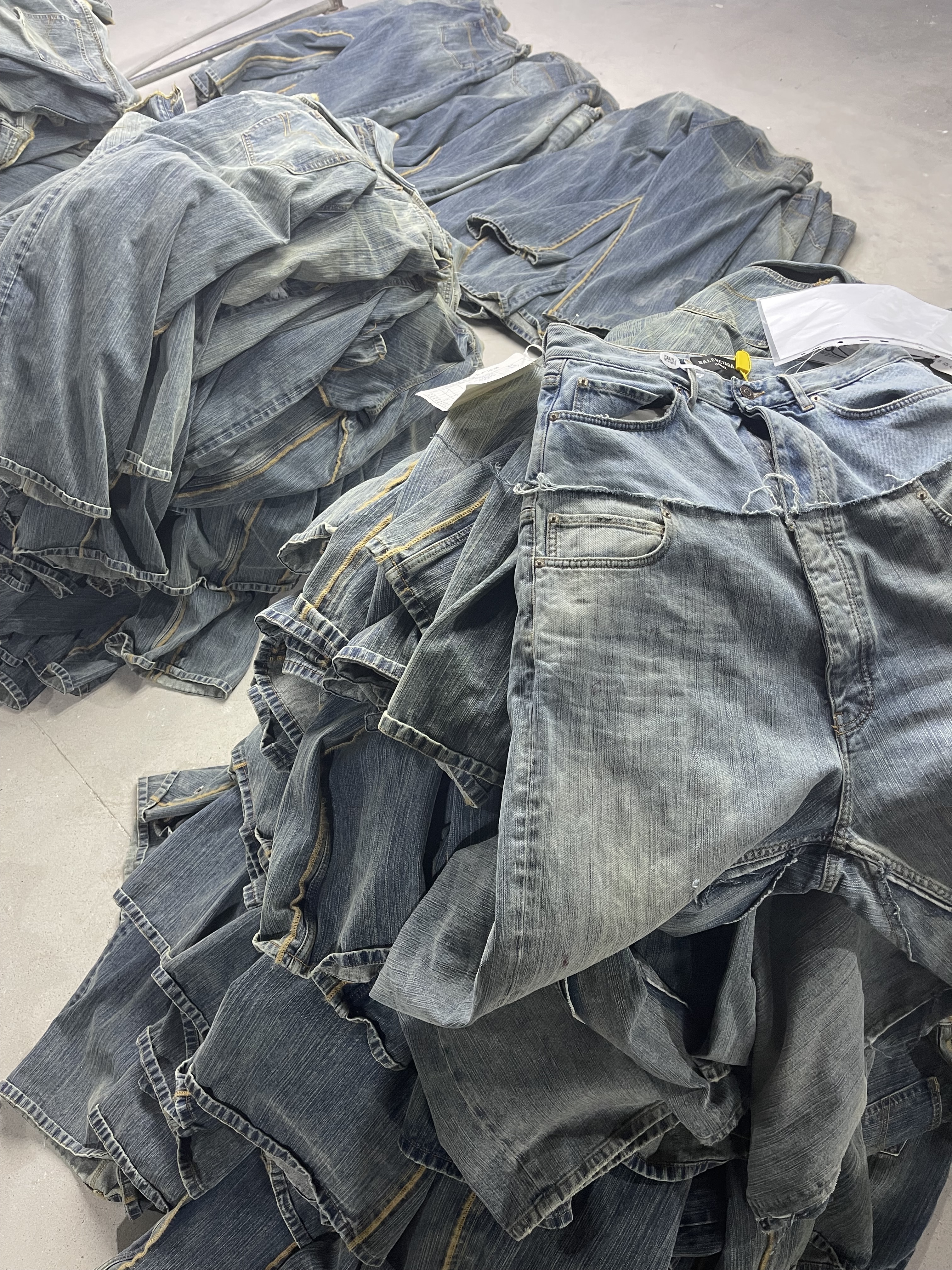 Balenciaga 'Cut-Up' Double Waist Wide Leg Denim Light Blue vista 4