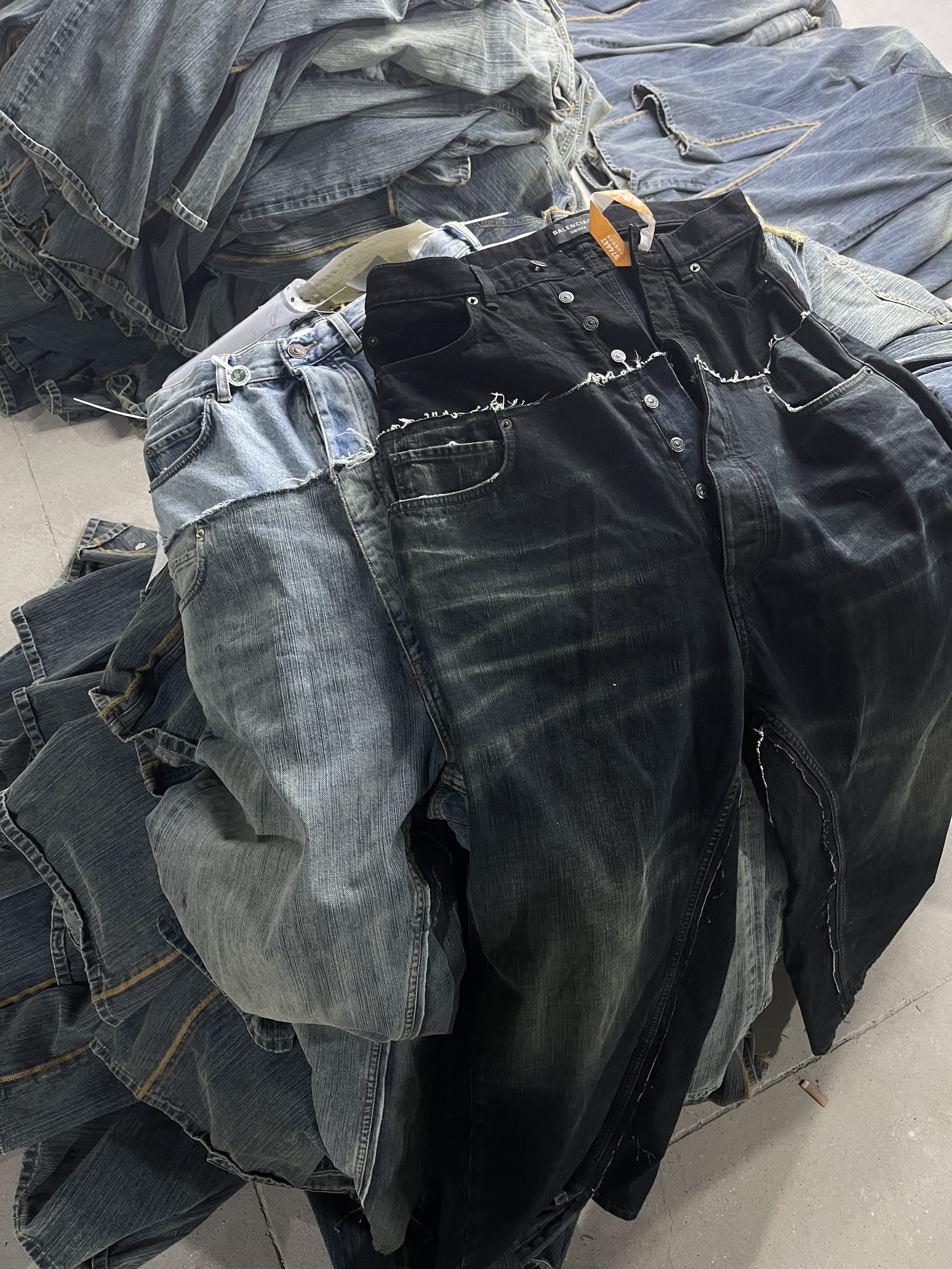 Balenciaga 'Cut-Up' Double Waist Wide Leg Denim Dark Blue vista 4