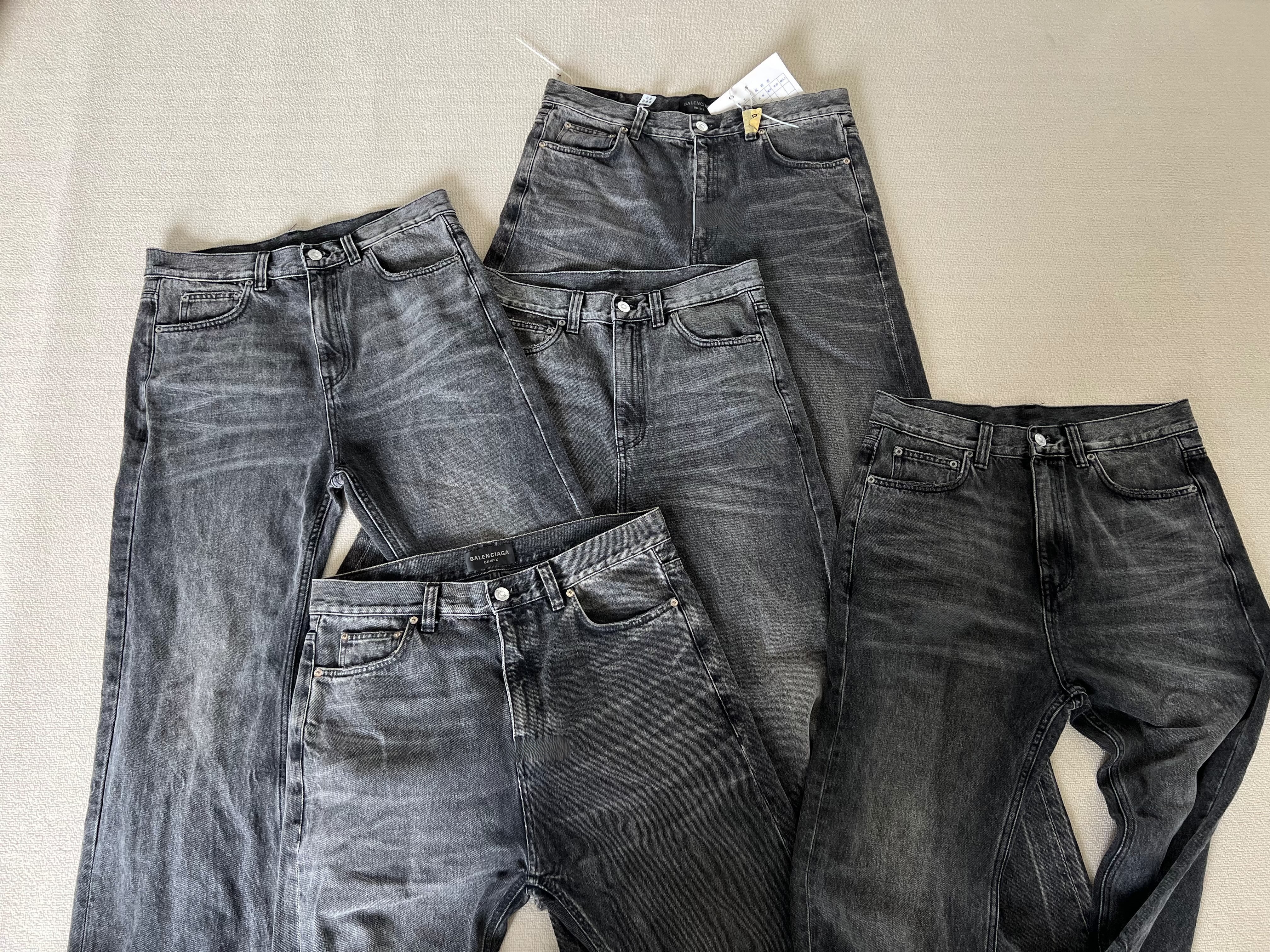Balenciaga Grey Lost Tape Flared Jeans vista 2