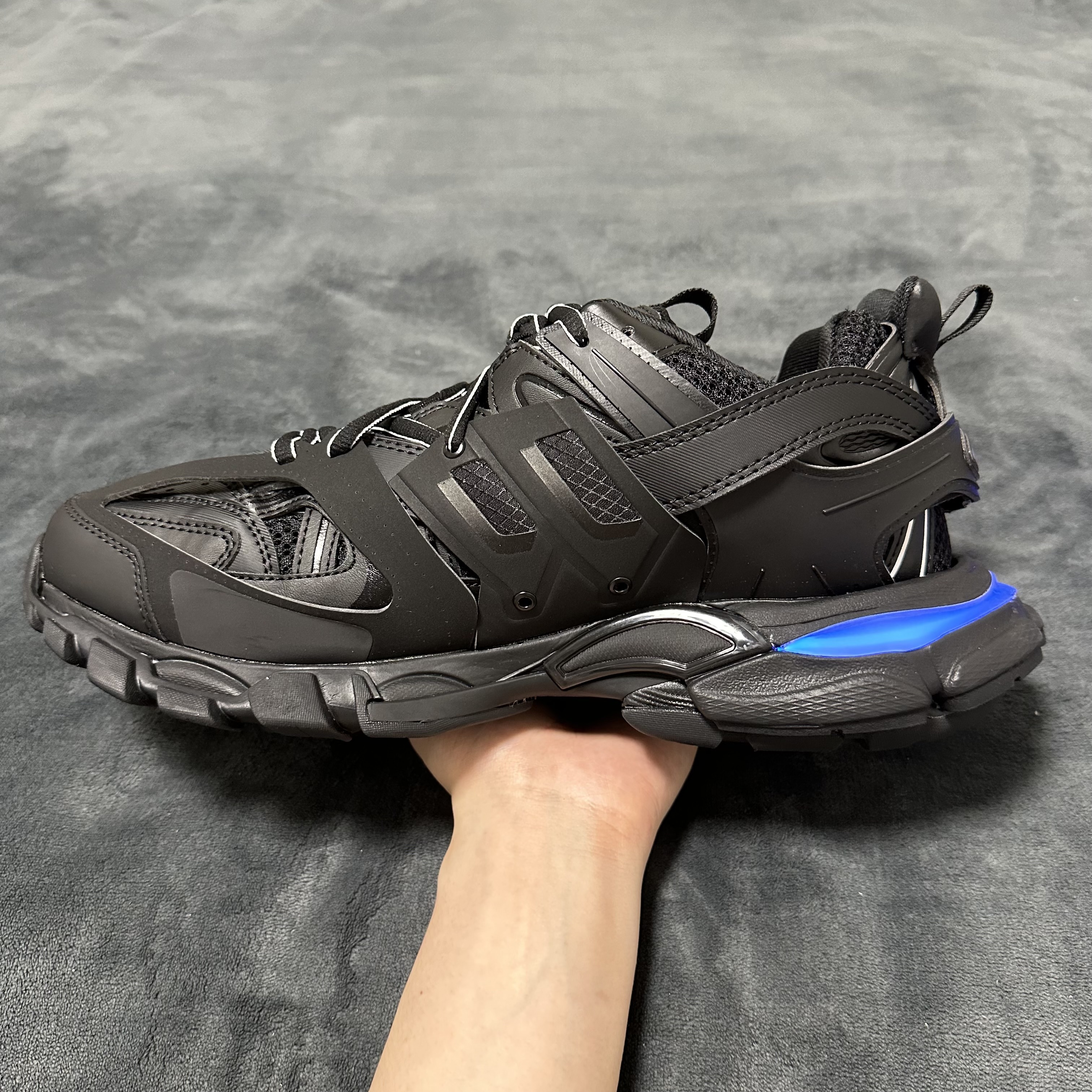 Balenciaga Track Led Black vista 4
