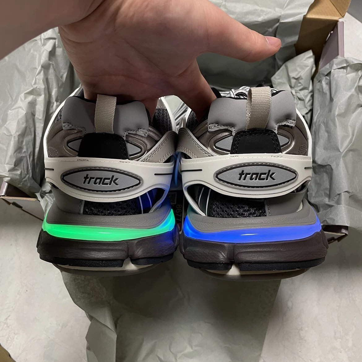 Balenciaga Track Led Grey vista 6