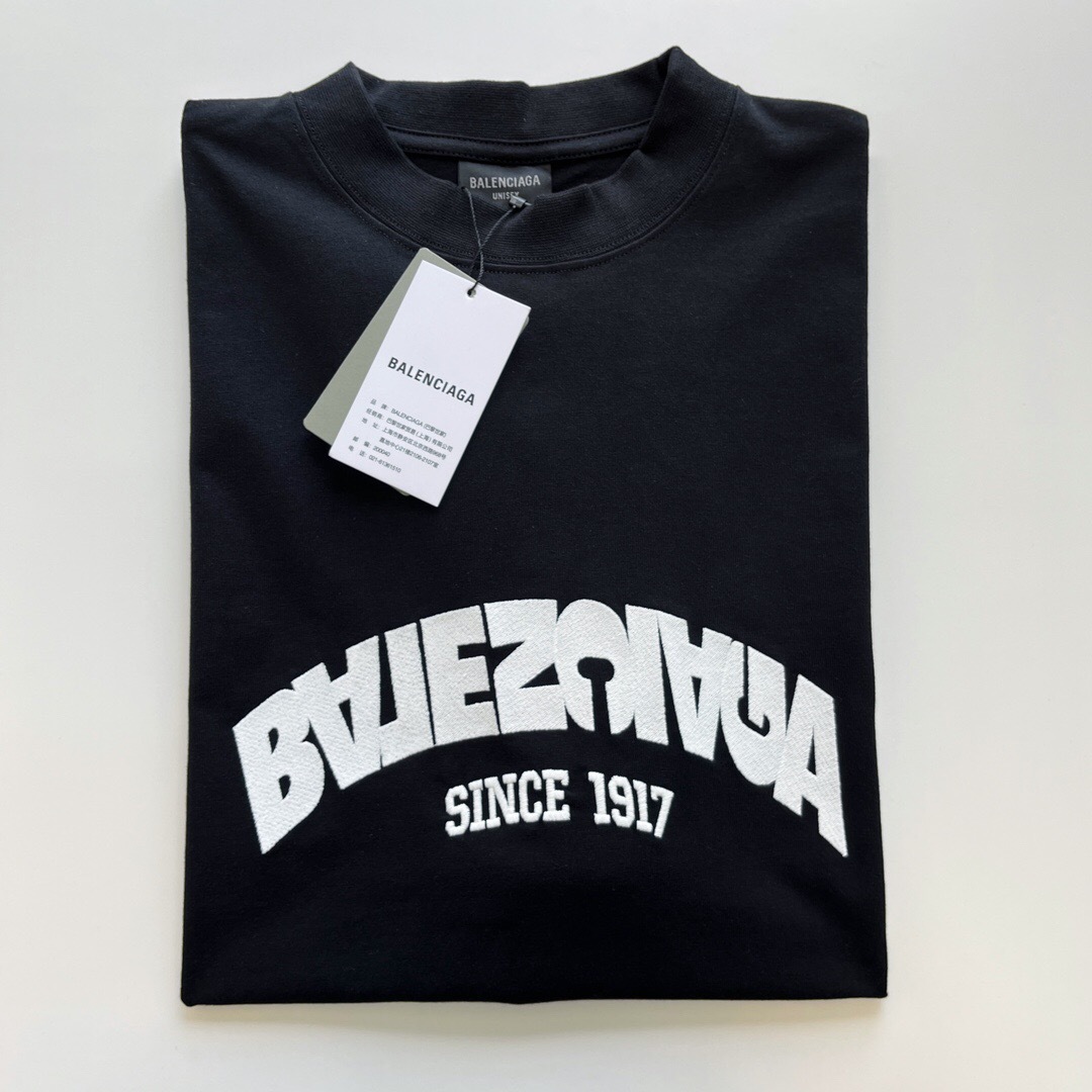 Balenciaga Back Flip Oversized Tee Black Hombre vista 4