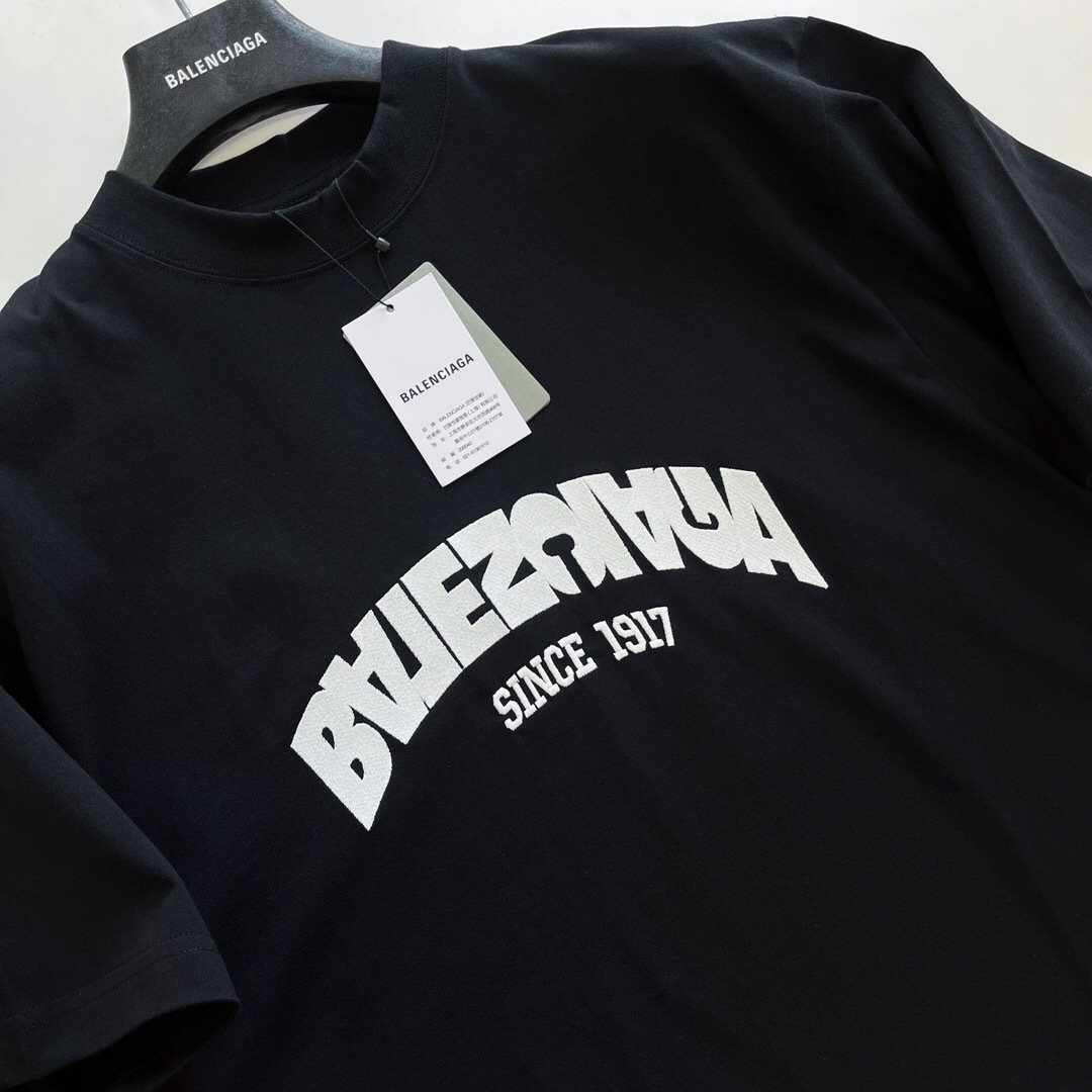 Balenciaga Back Flip Oversized Tee Black Hombre vista 6