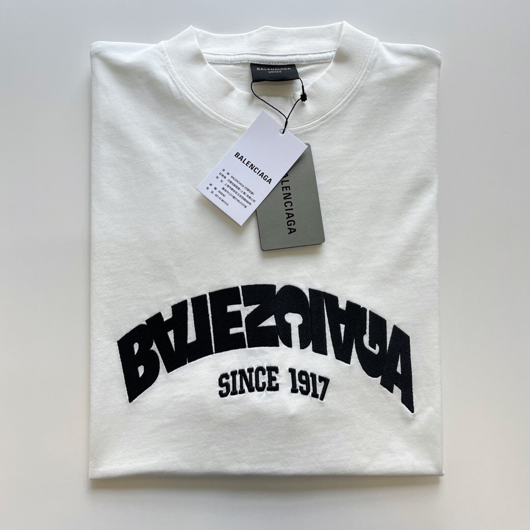 Balenciaga Back Flip Oversized Tee White Hombre vista 4