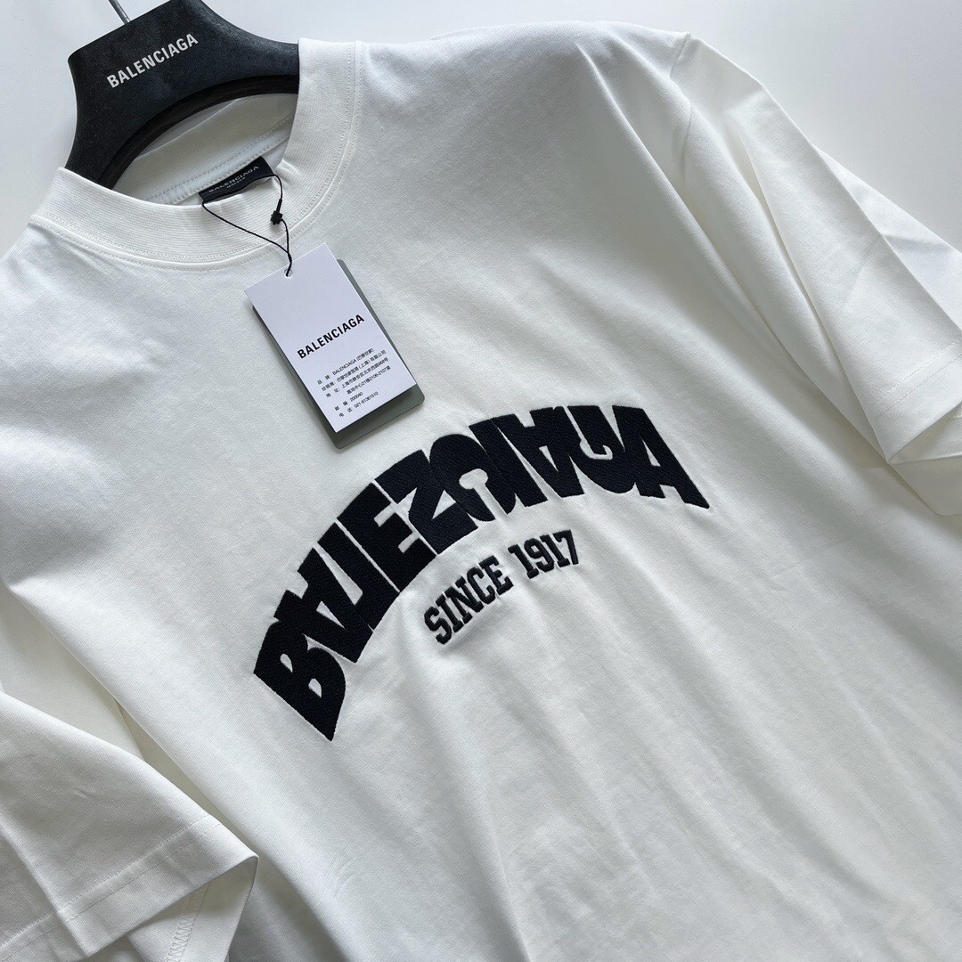 Balenciaga Back Flip Oversized Tee White Hombre vista 6