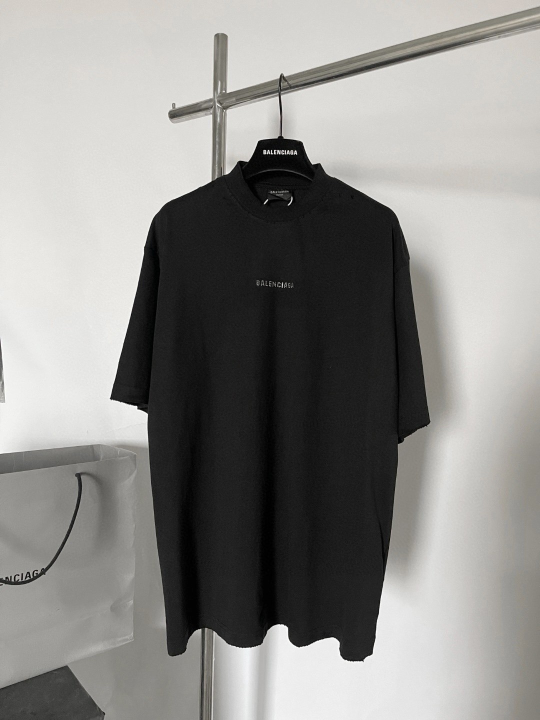Balenciaga Crystal Logo T-shirt Black vista 2