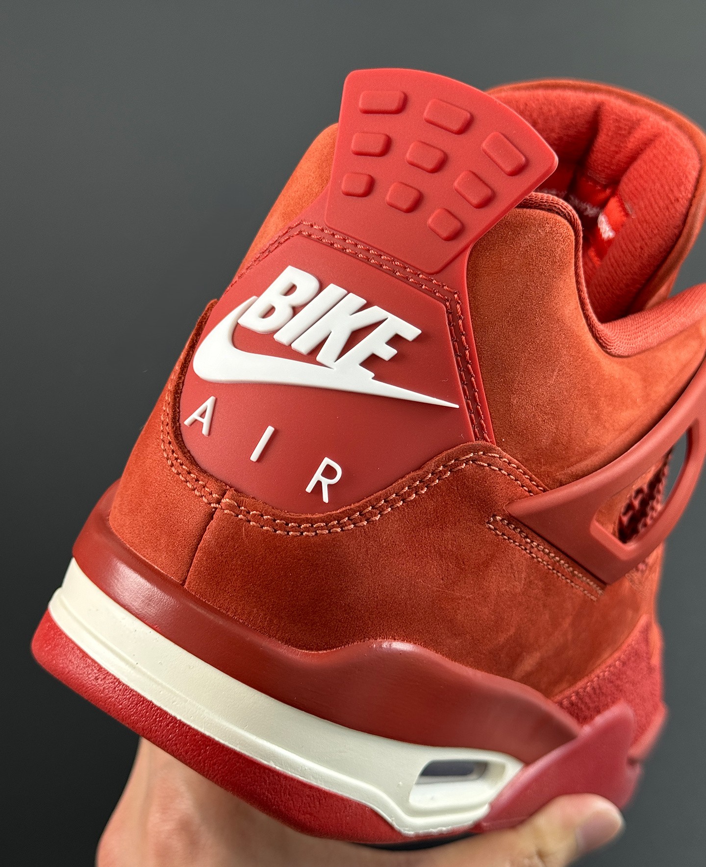 Air Jordan 4 Retro OG SP Nigel Sylvester Brick by Brick vista 6