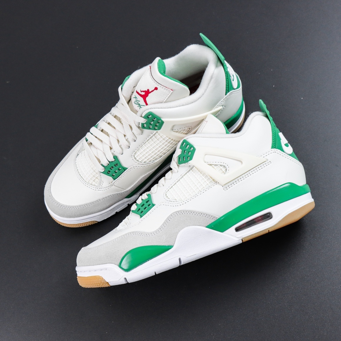 Jordan 4 Pine Green vista 3