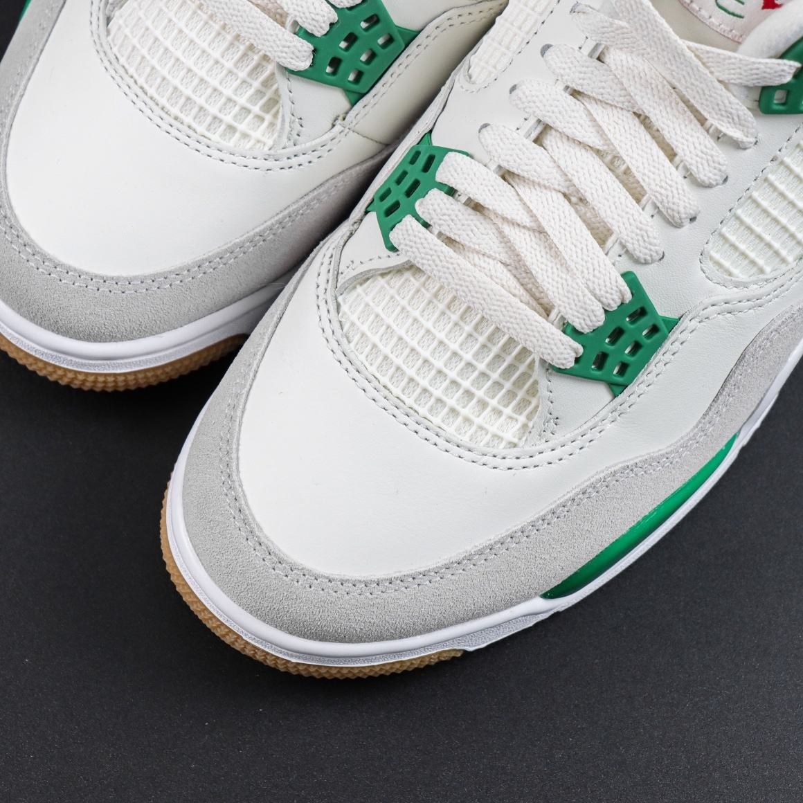 Jordan 4 Pine Green vista 5
