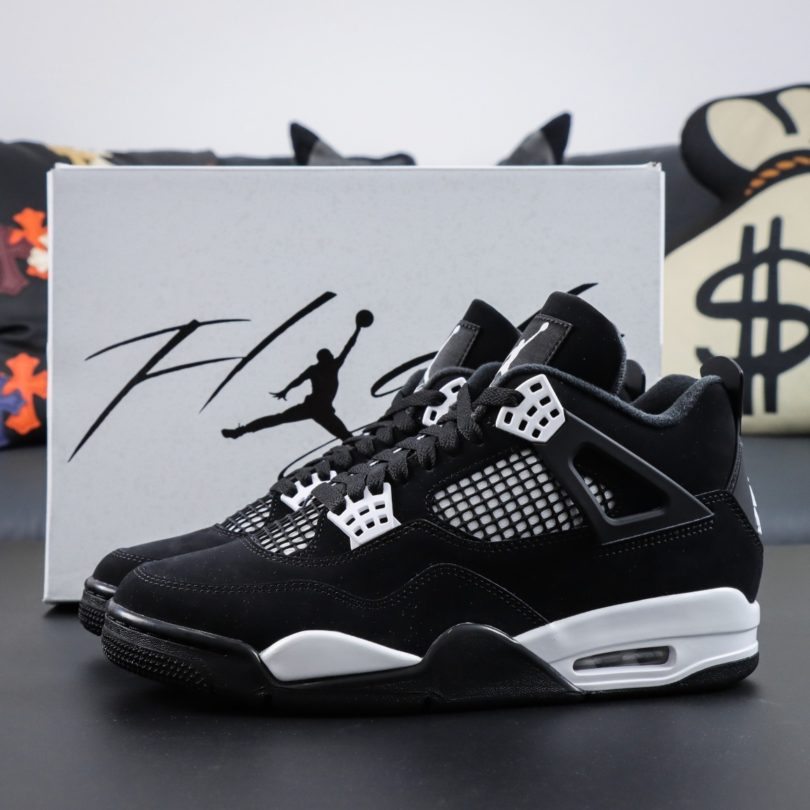 Jordan 4 Retro Thunder White vista 2