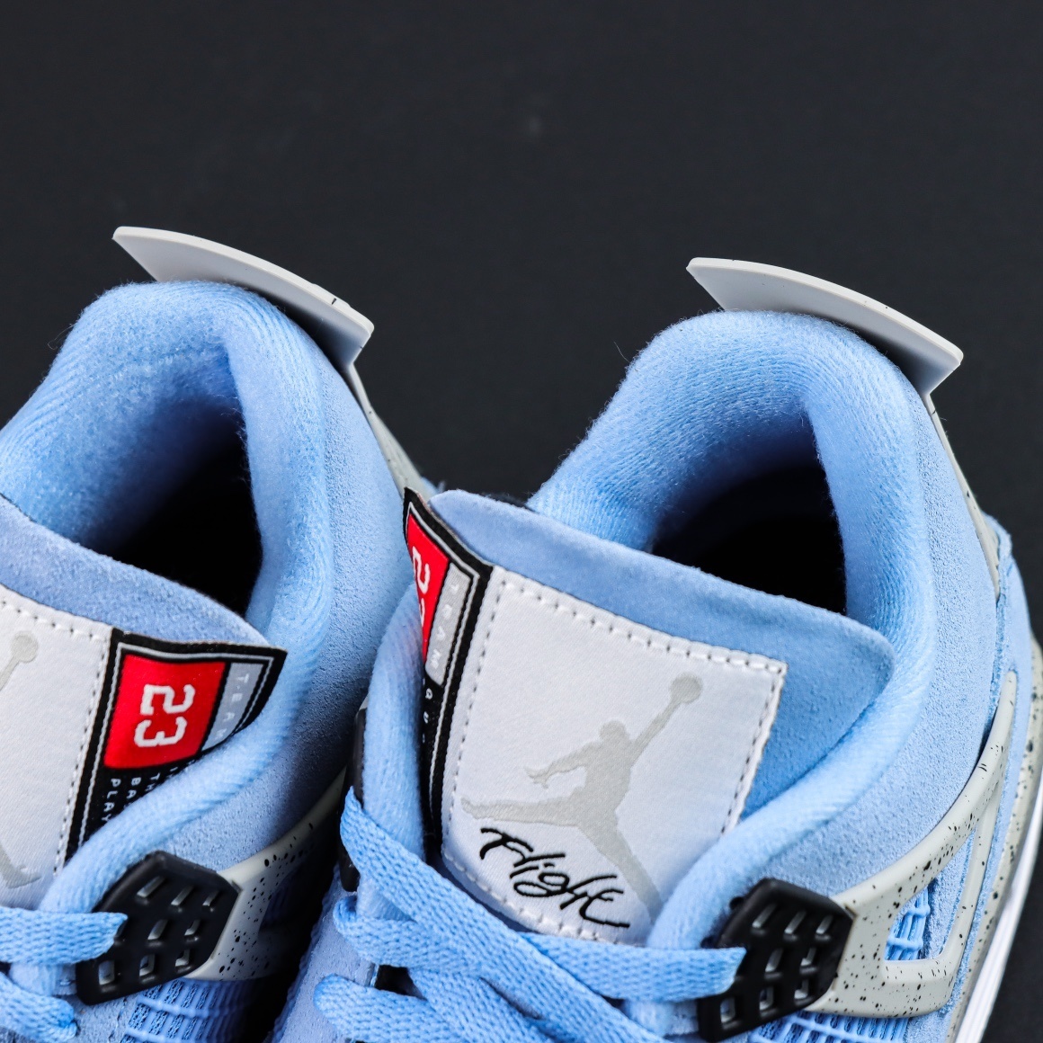 Air Jordan 4 Retro University Blue vista 5