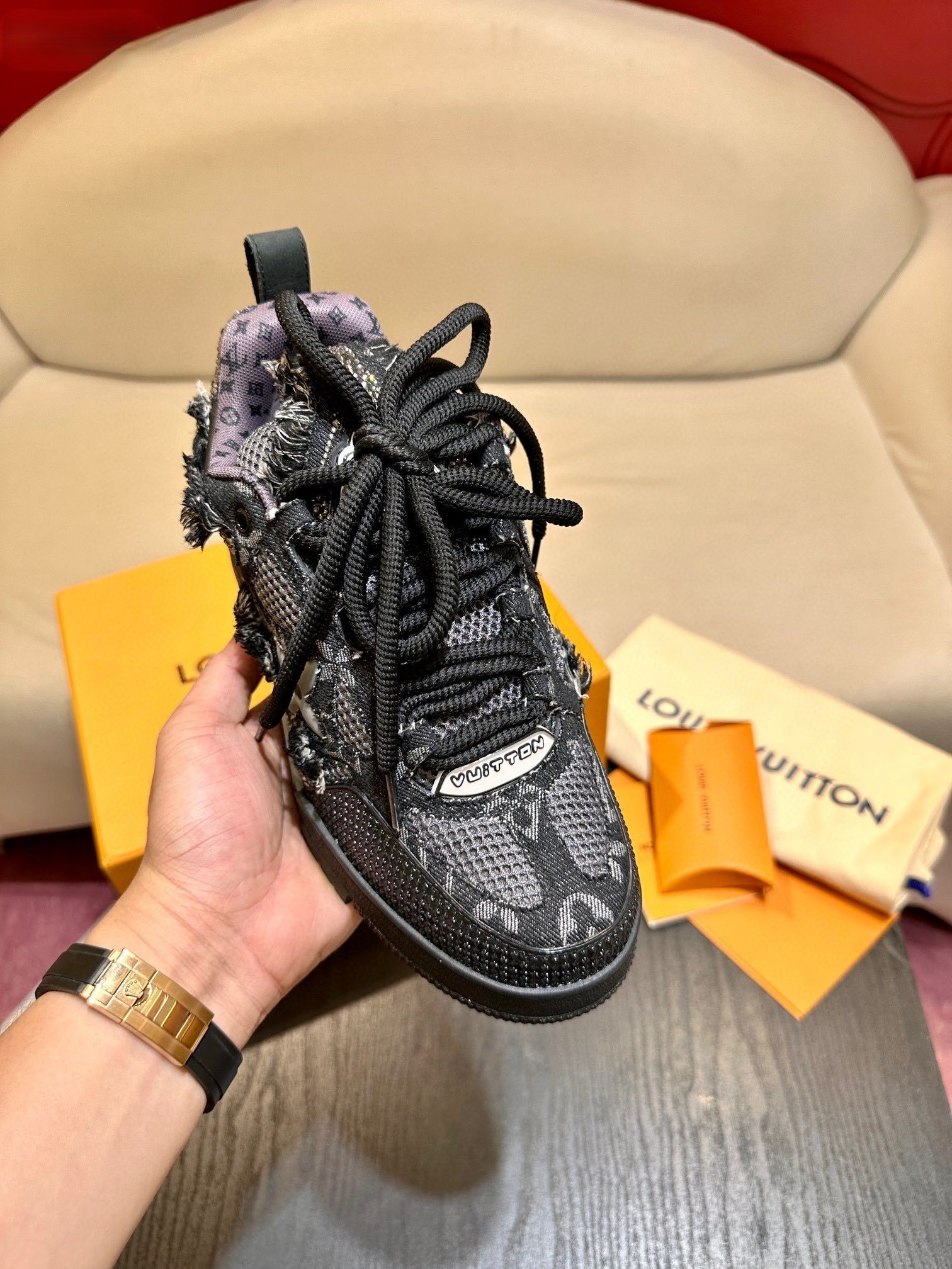 Louis Vuitton Skate Trainer Black Swarovski Monogram vista 5