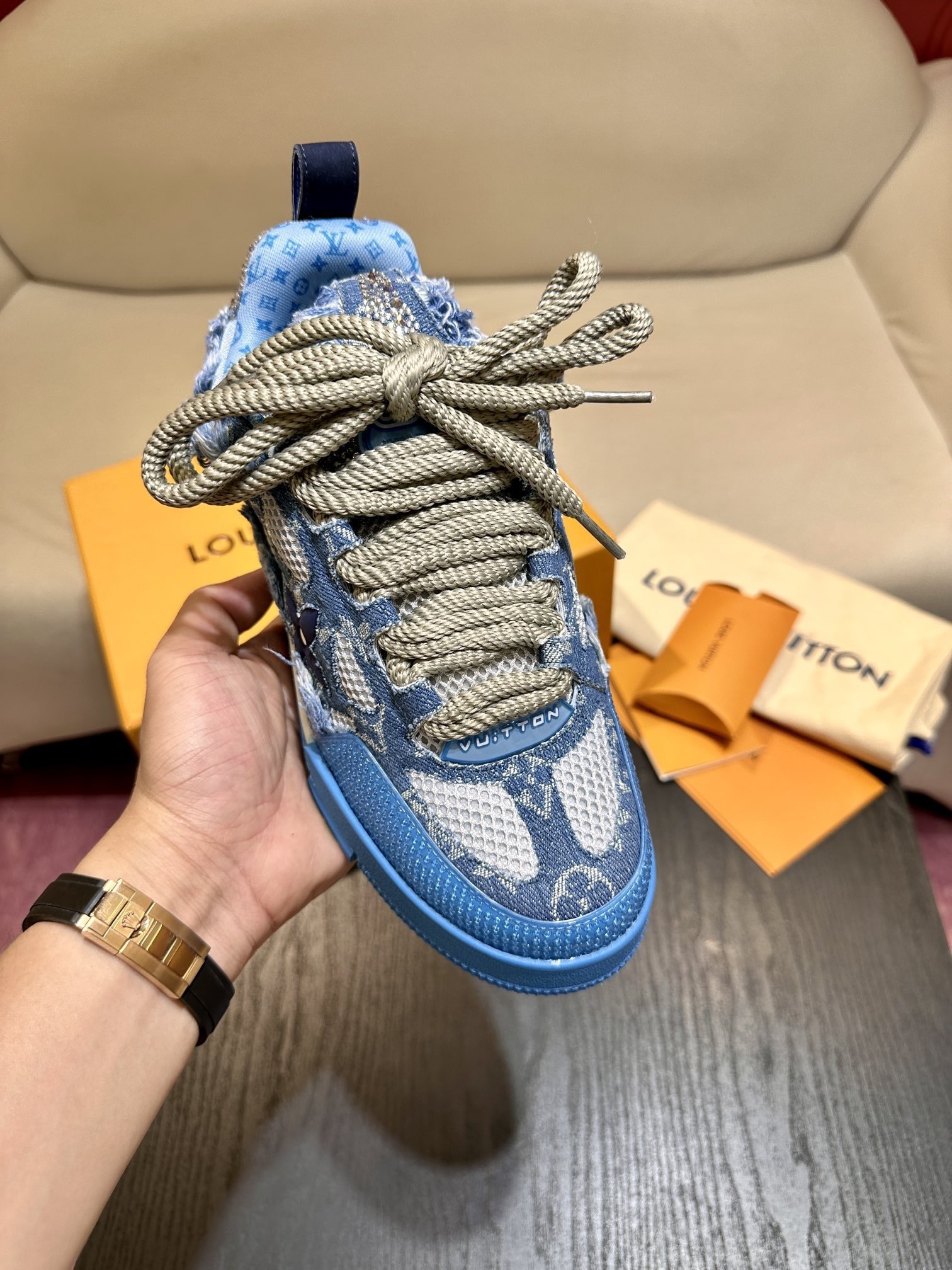 Louis Vuitton Skate Trainer Blue Swarovski Monogram vista 5