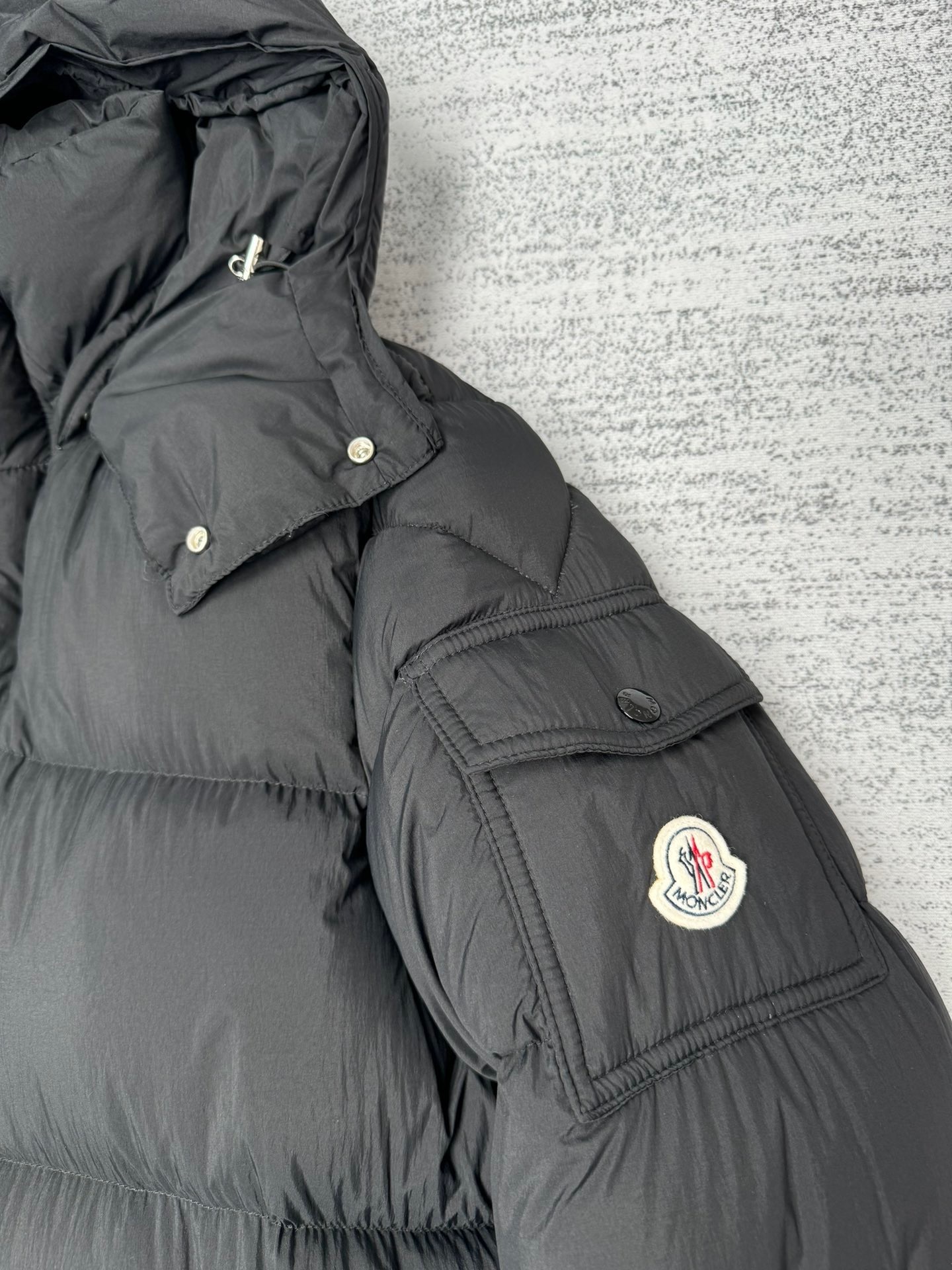 Moncler Hanoverian DownJacket vista 5