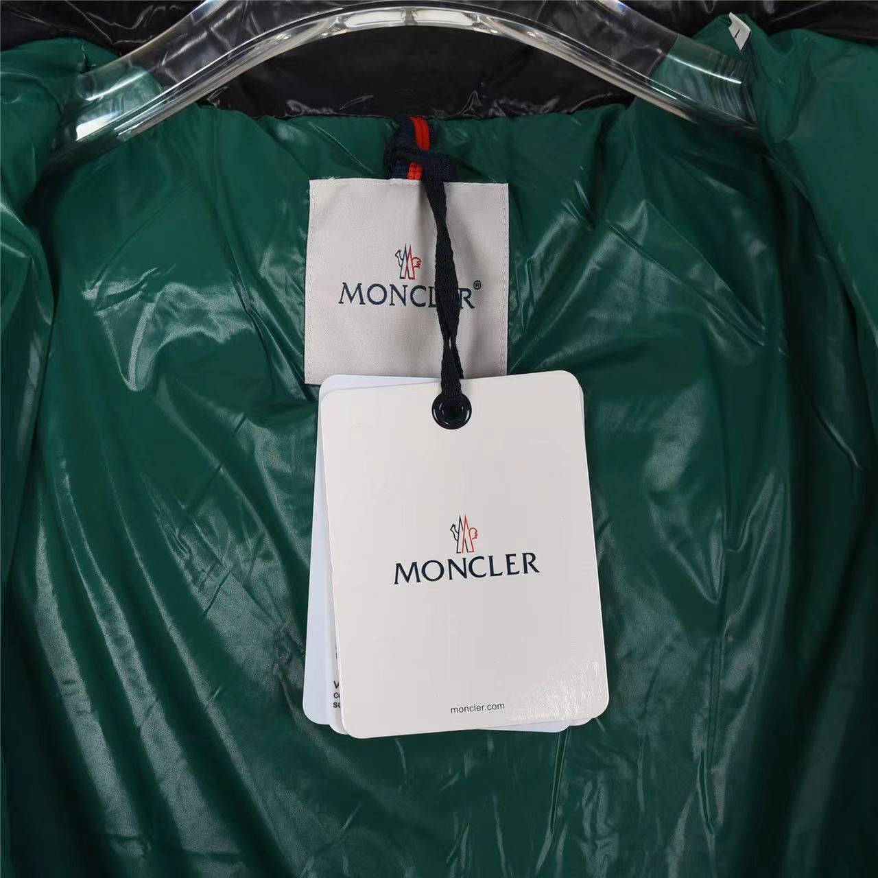 Black Hanoverian Hooded Square-Quilted DownJacket vista 8