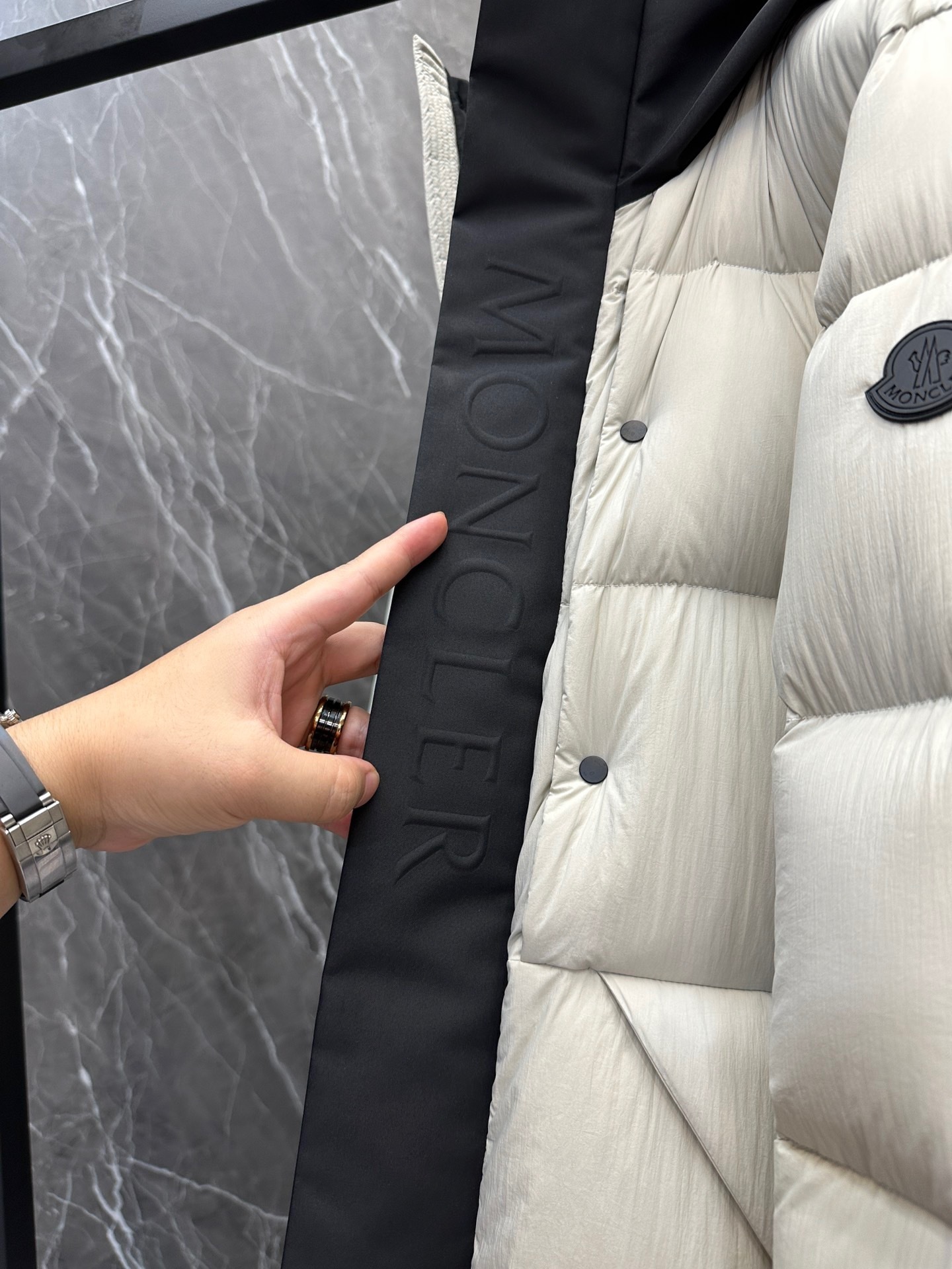 Moncler Madeira DownJacket vista 10