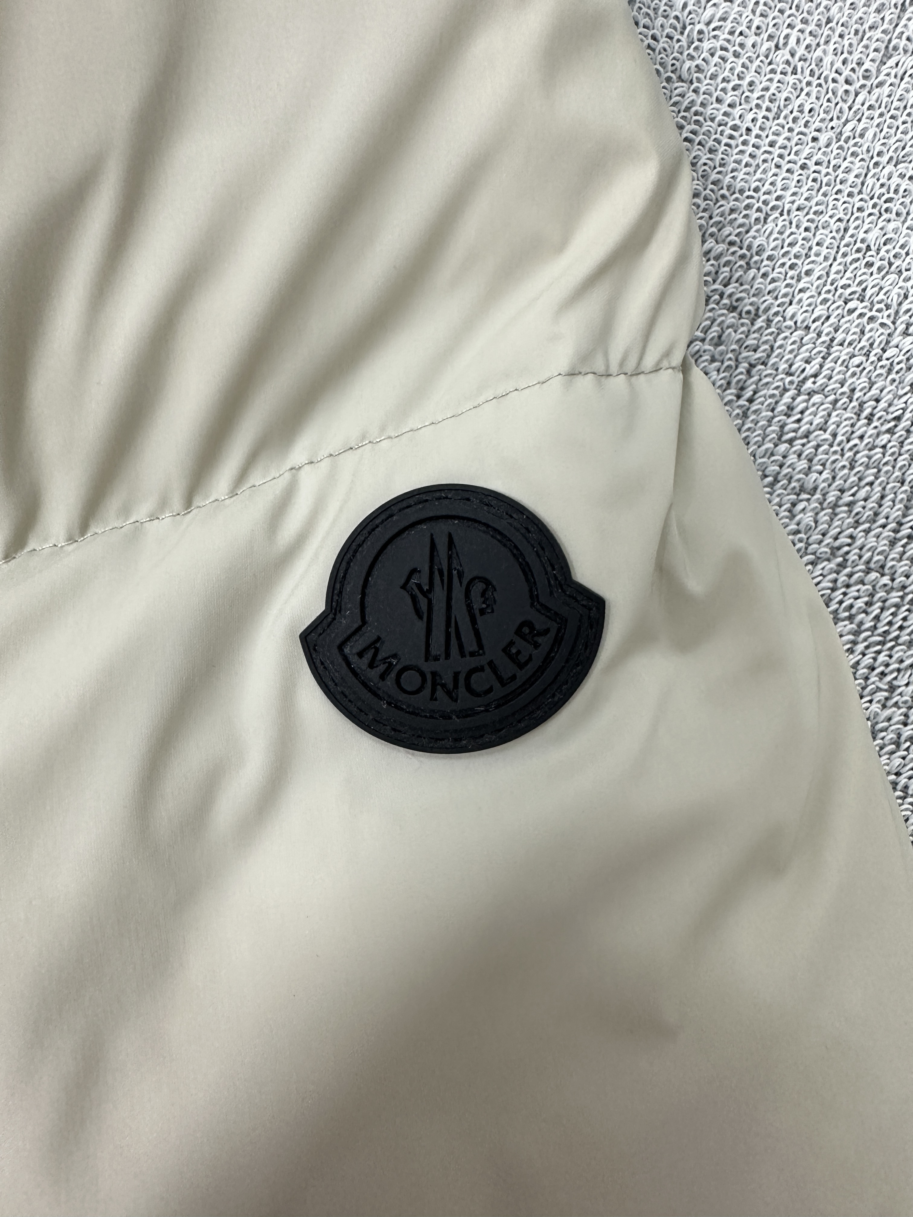 Moncler Madeira DownJacket vista 6