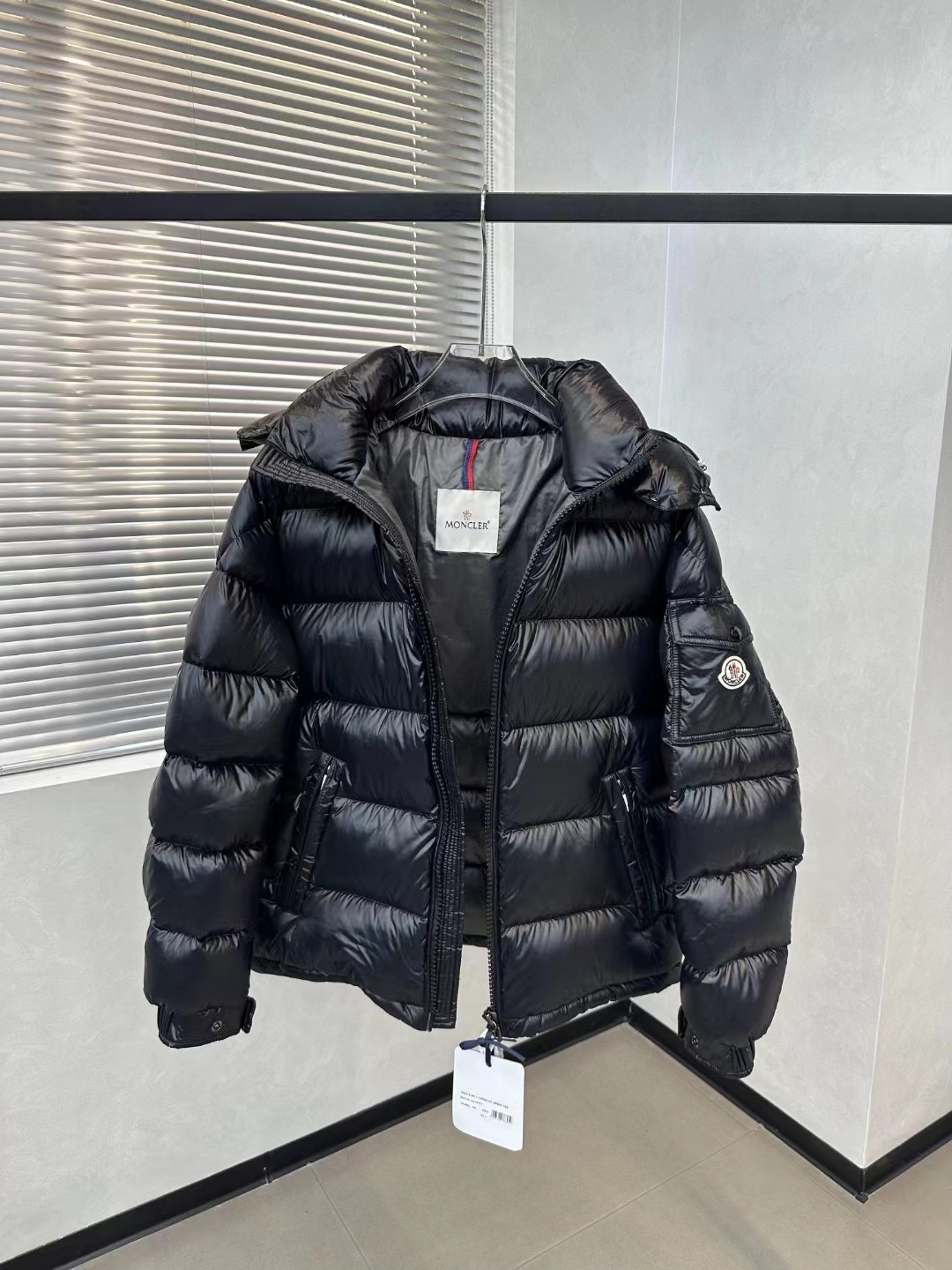 Moncler Maya DownJacket vista 4