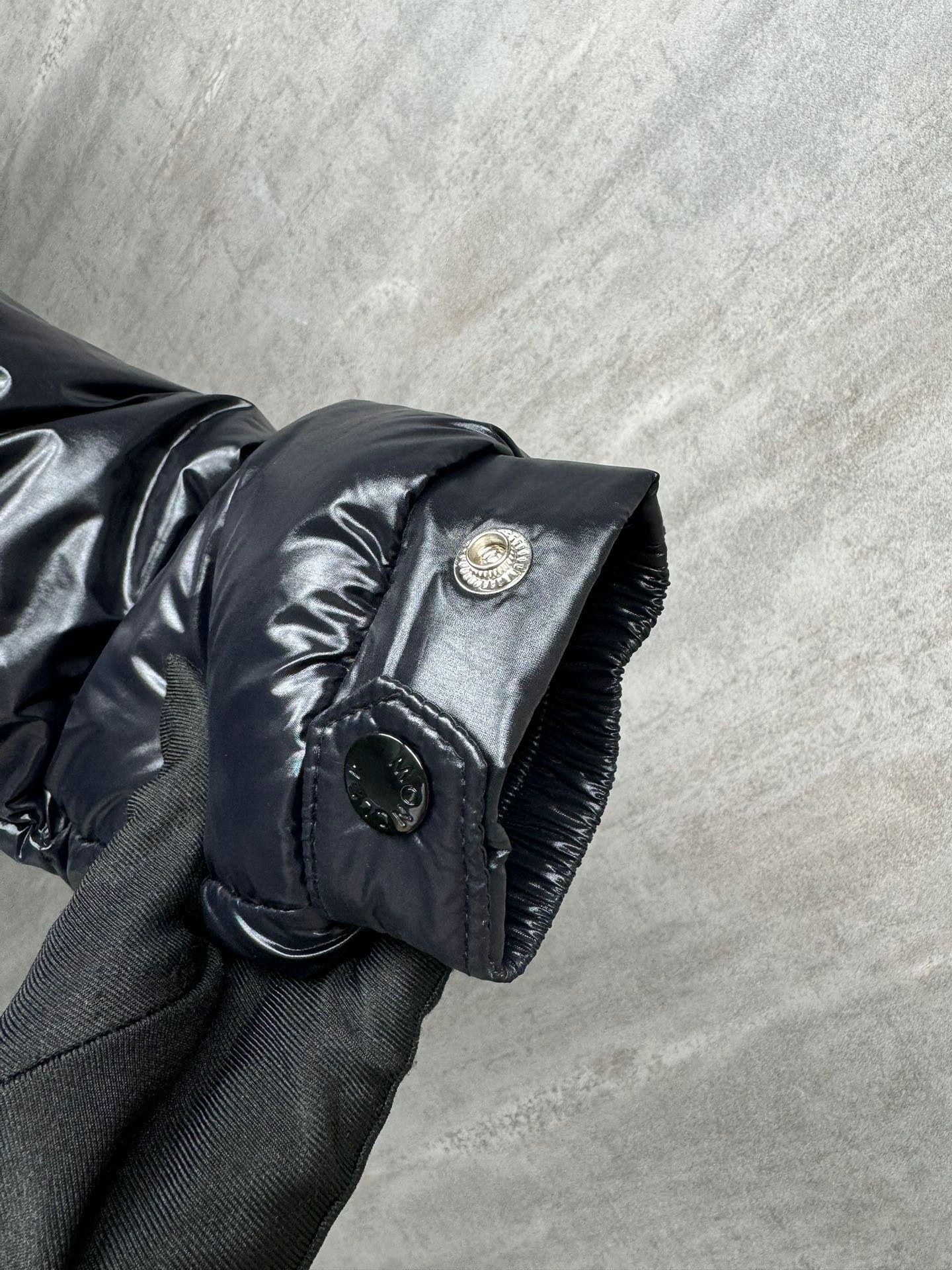 Moncler Montbeliard DownJacket vista 7