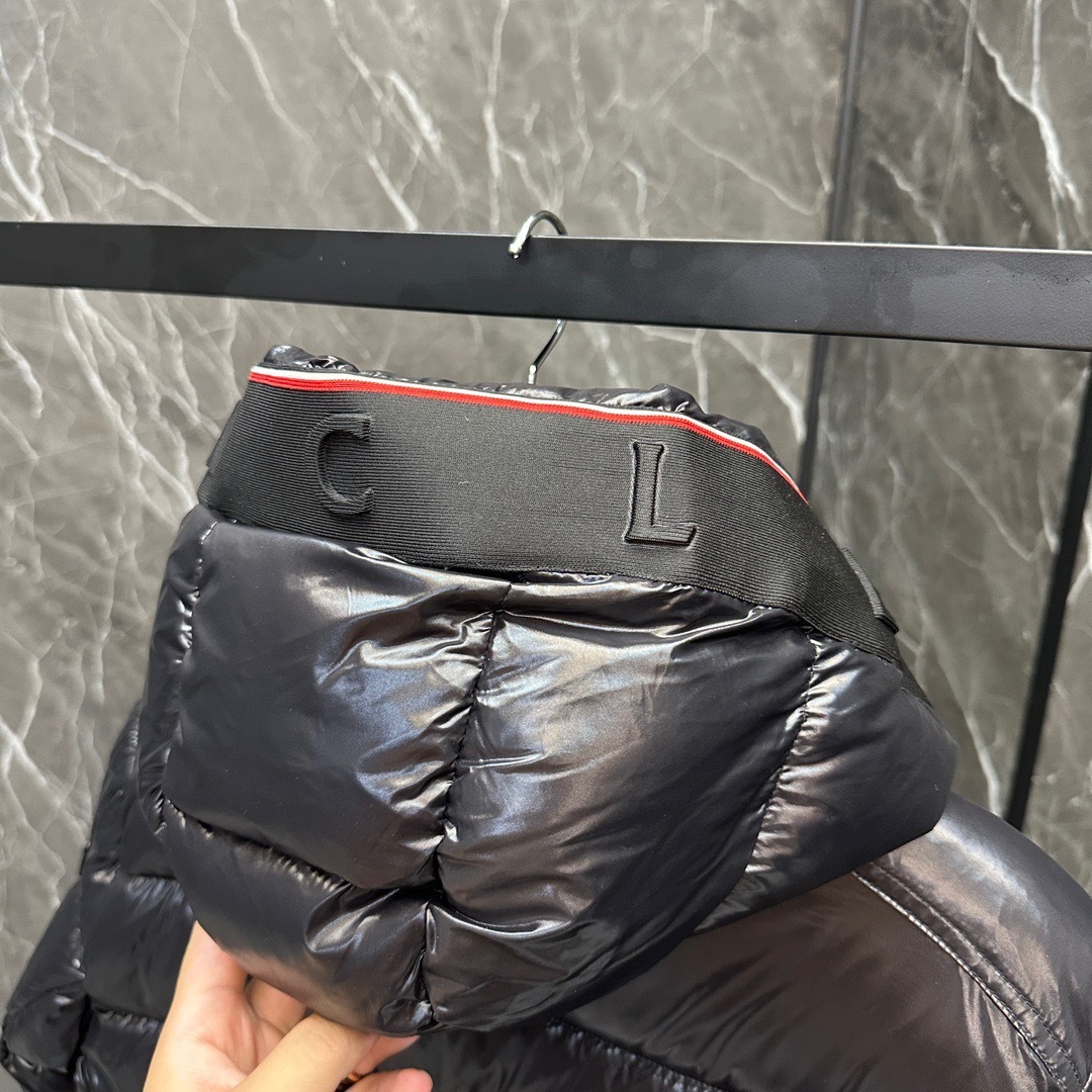 Moncler Pavin DownJacket vista 4