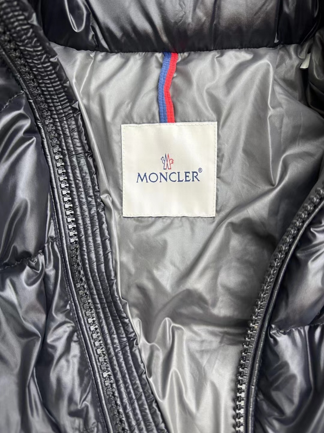 Moncler Pavin DownJacket vista 5