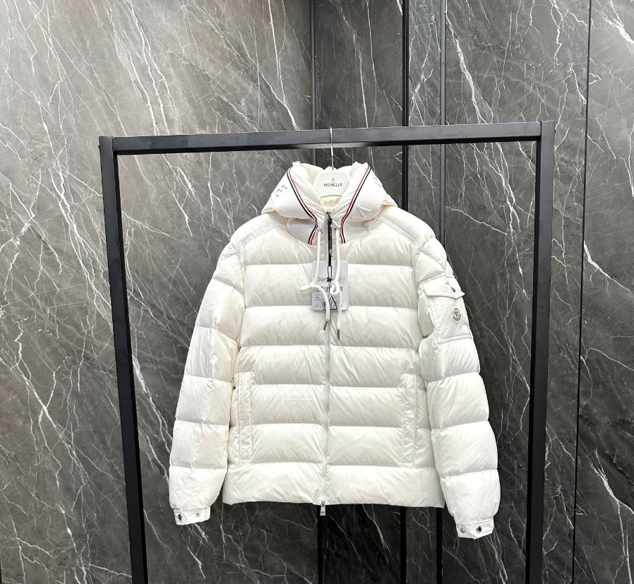 Moncler Pavin DownJacket vista 7