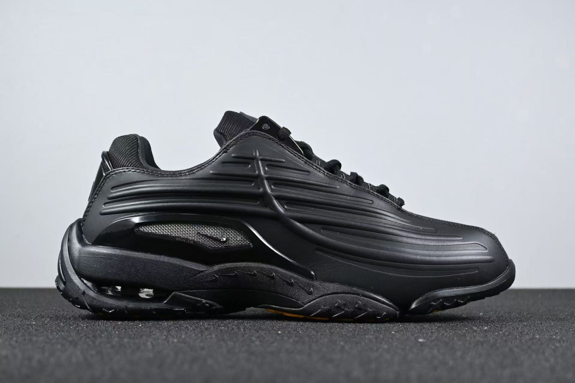 Nocta Hot Step 2 Black vista 2