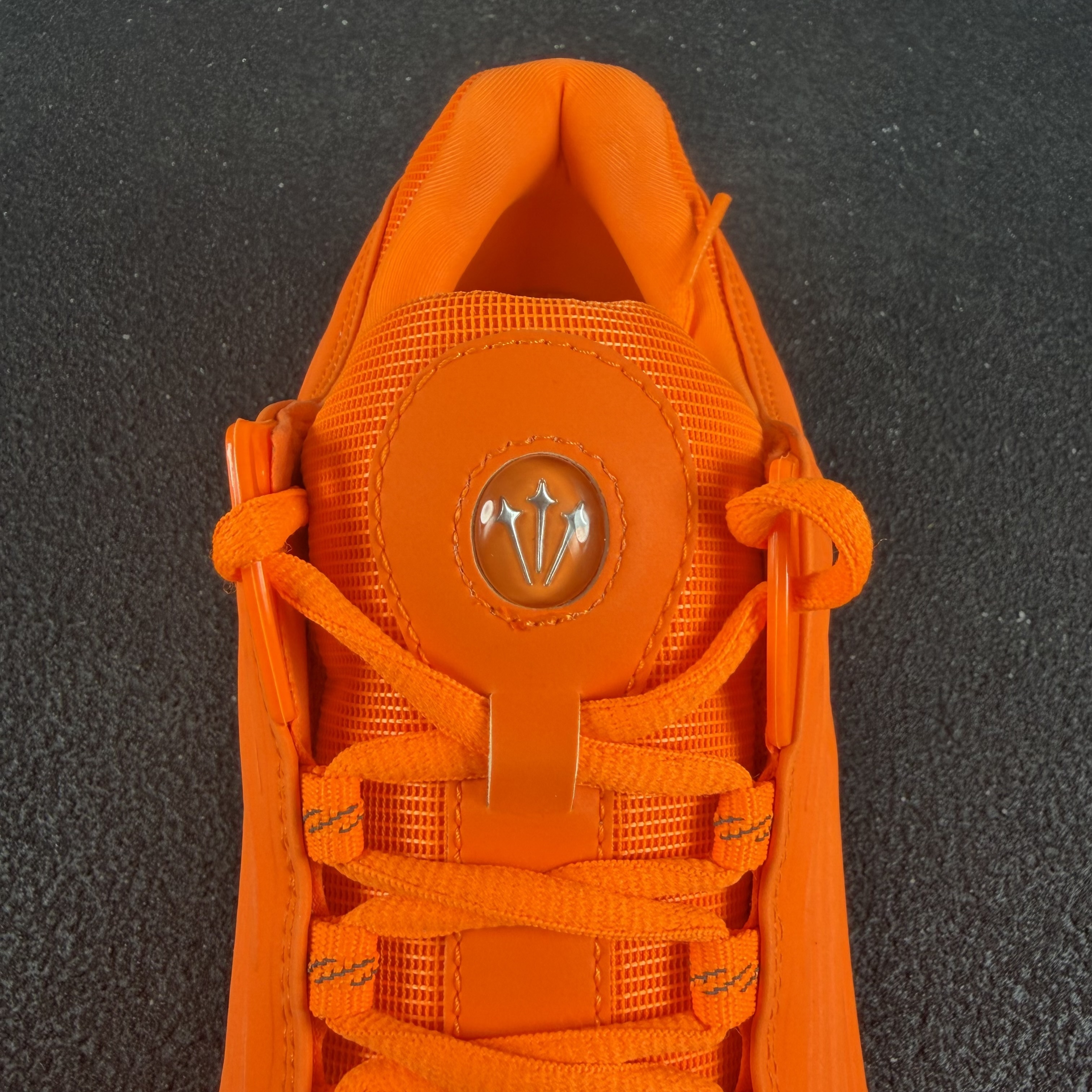 Nocta Hot Step 2 Orange vista 4