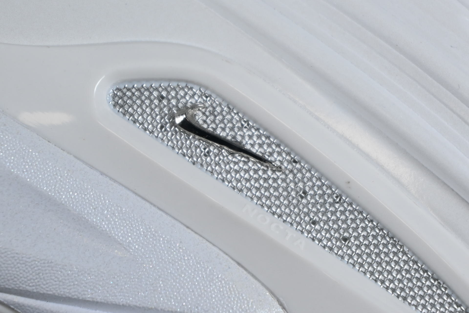 Nocta Hot Step 2 White vista 4