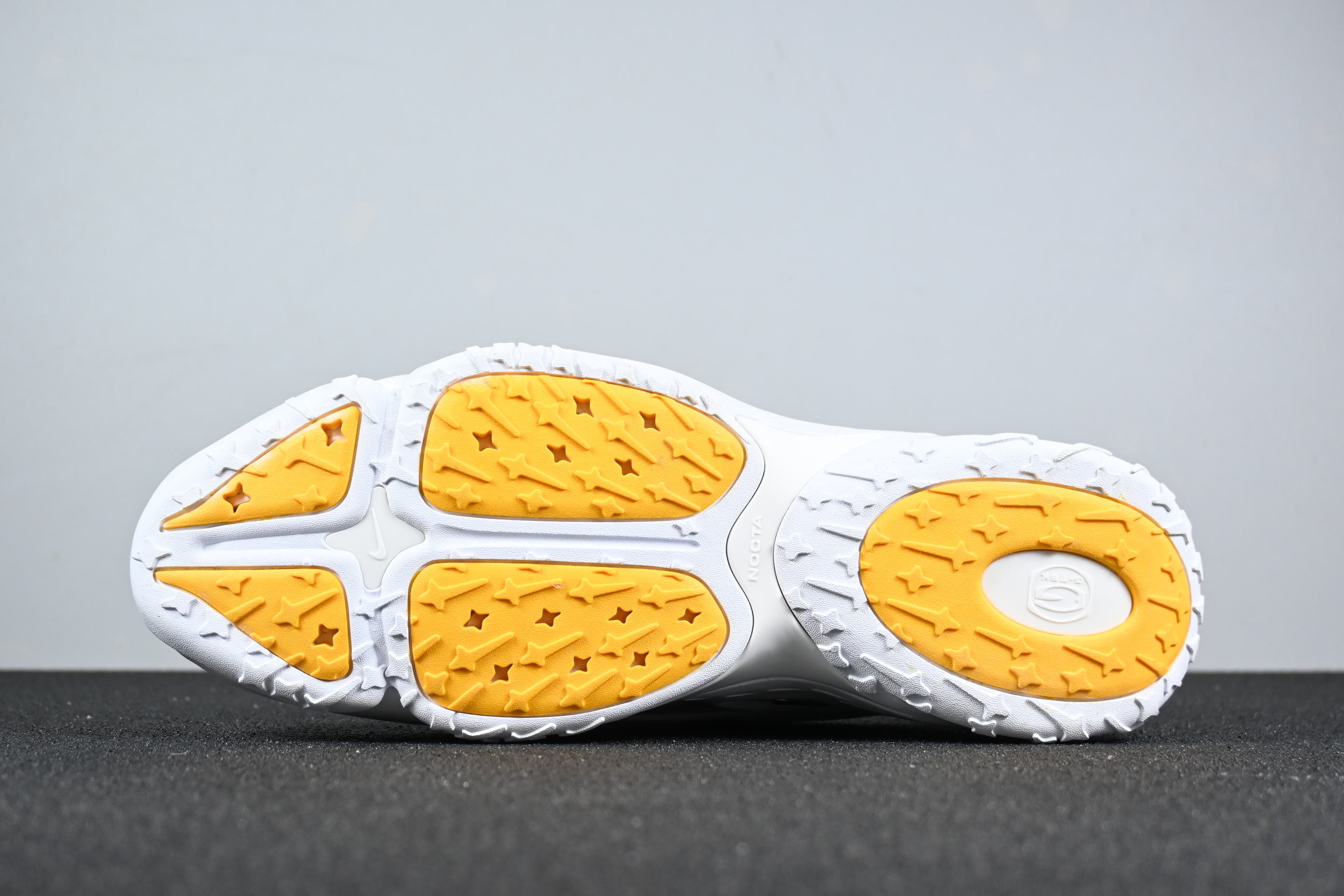 Nocta Hot Step 2 White vista 9
