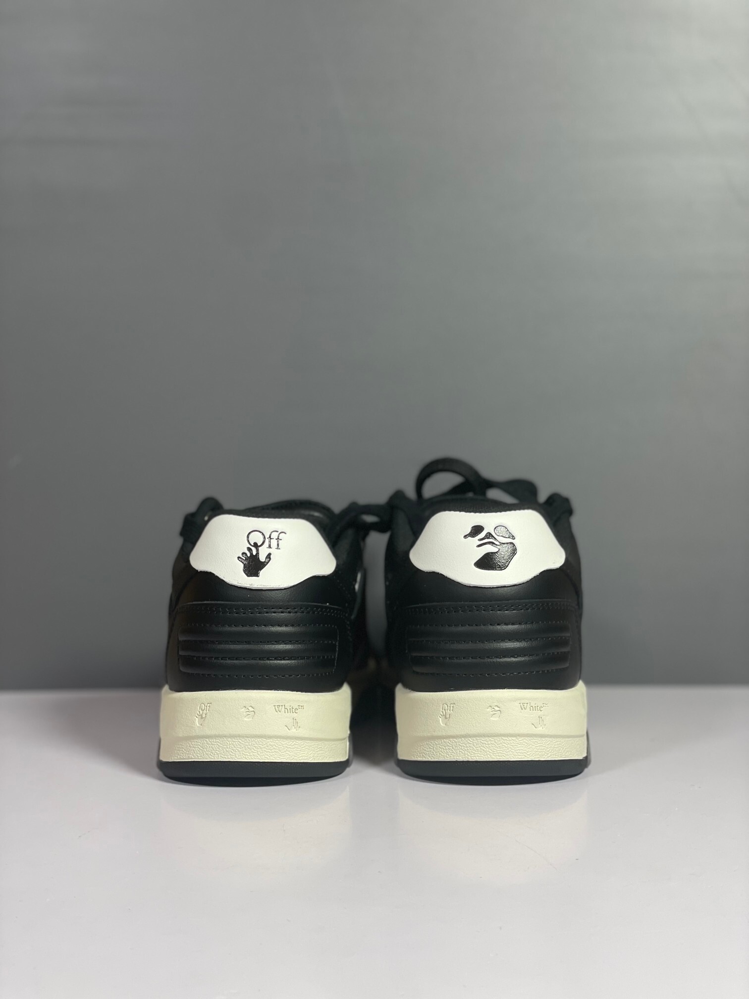 Off-White Out Of Office Calf Leather Panda vista 5