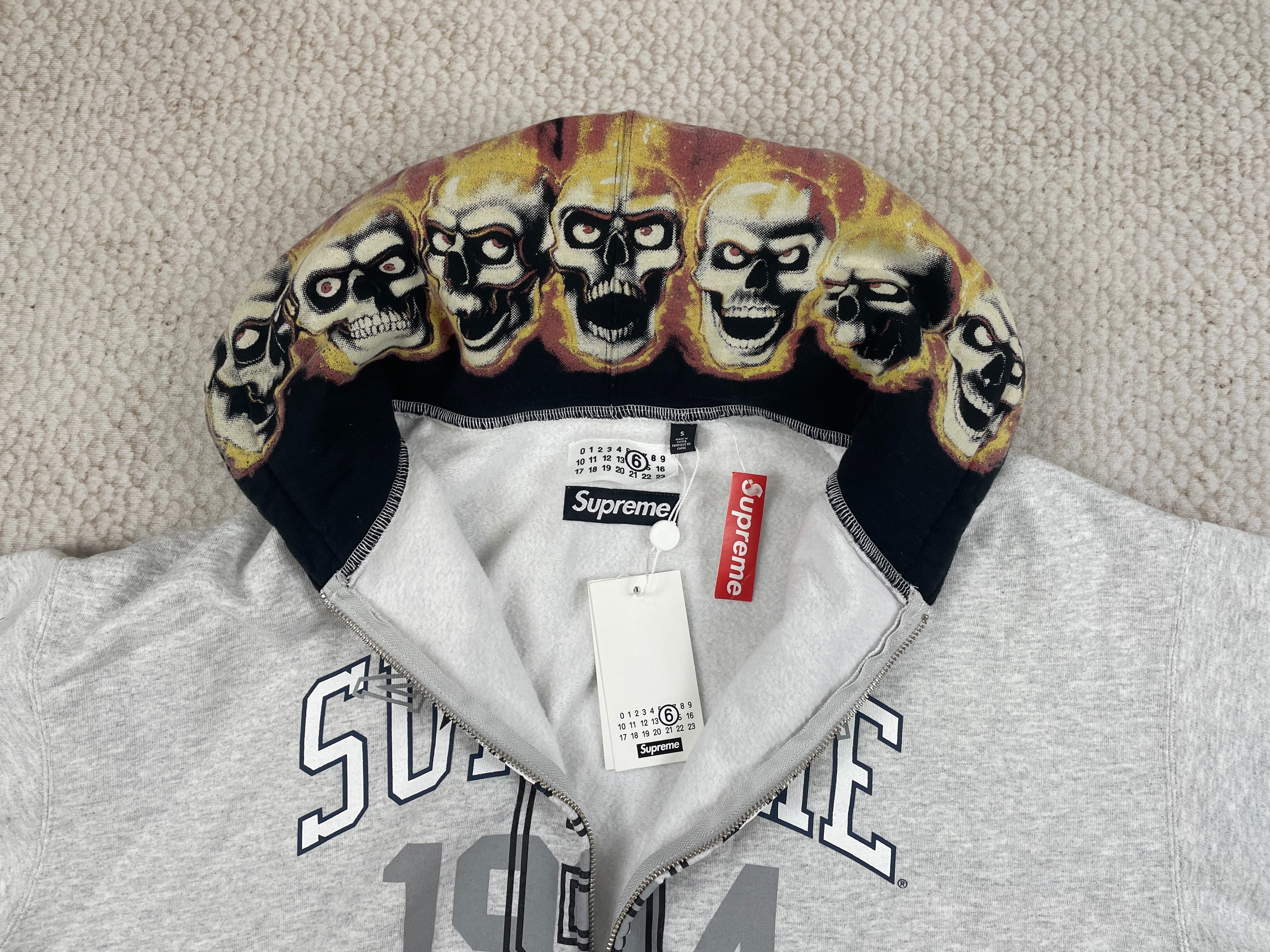 Supreme MM6 Maison Margiela Zip Up Grey vista 4