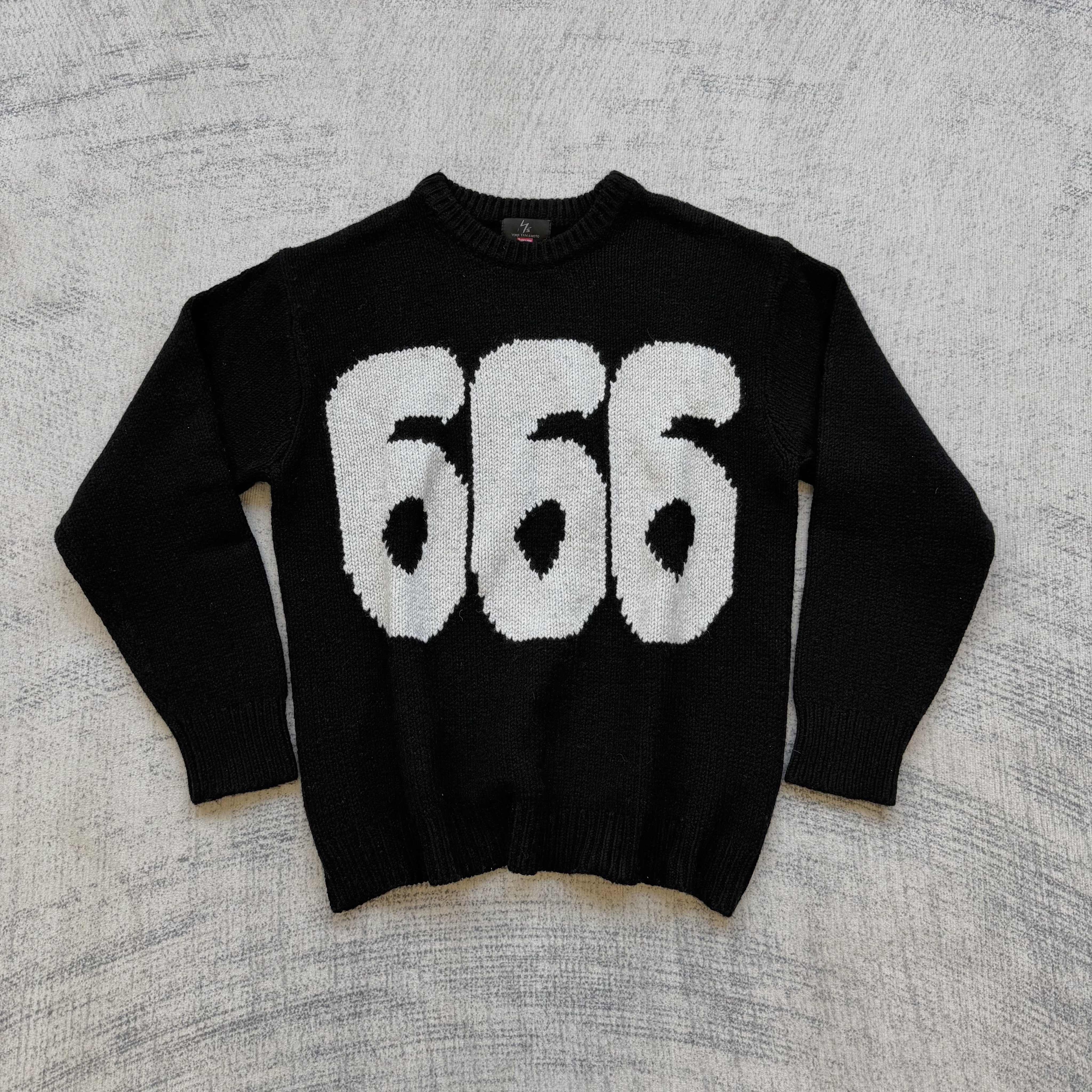 Supreme x Yohji Yamamoto 666 Sweater Black vista 2