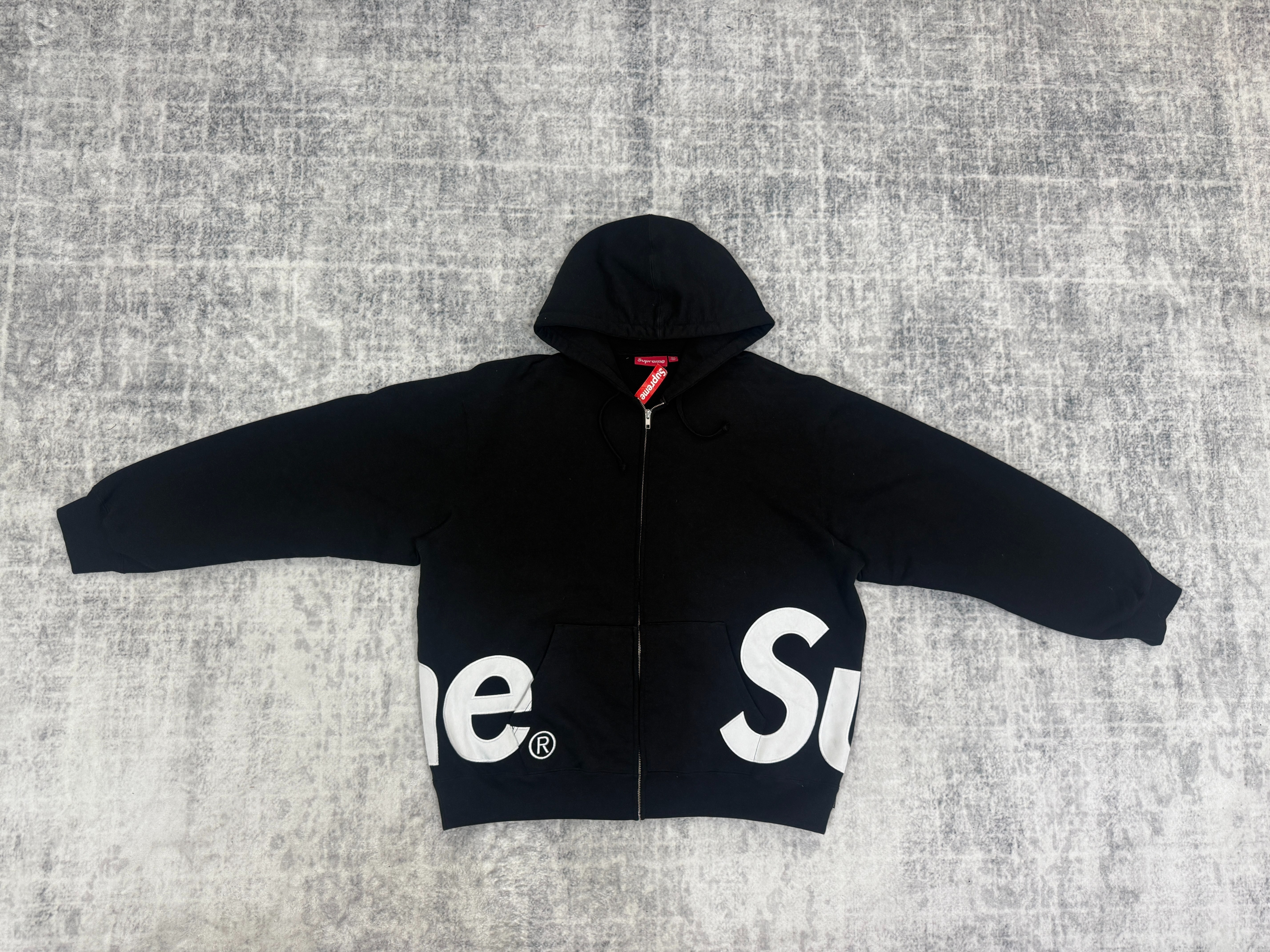 Supreme Big Logo Zip Up Black vista 2