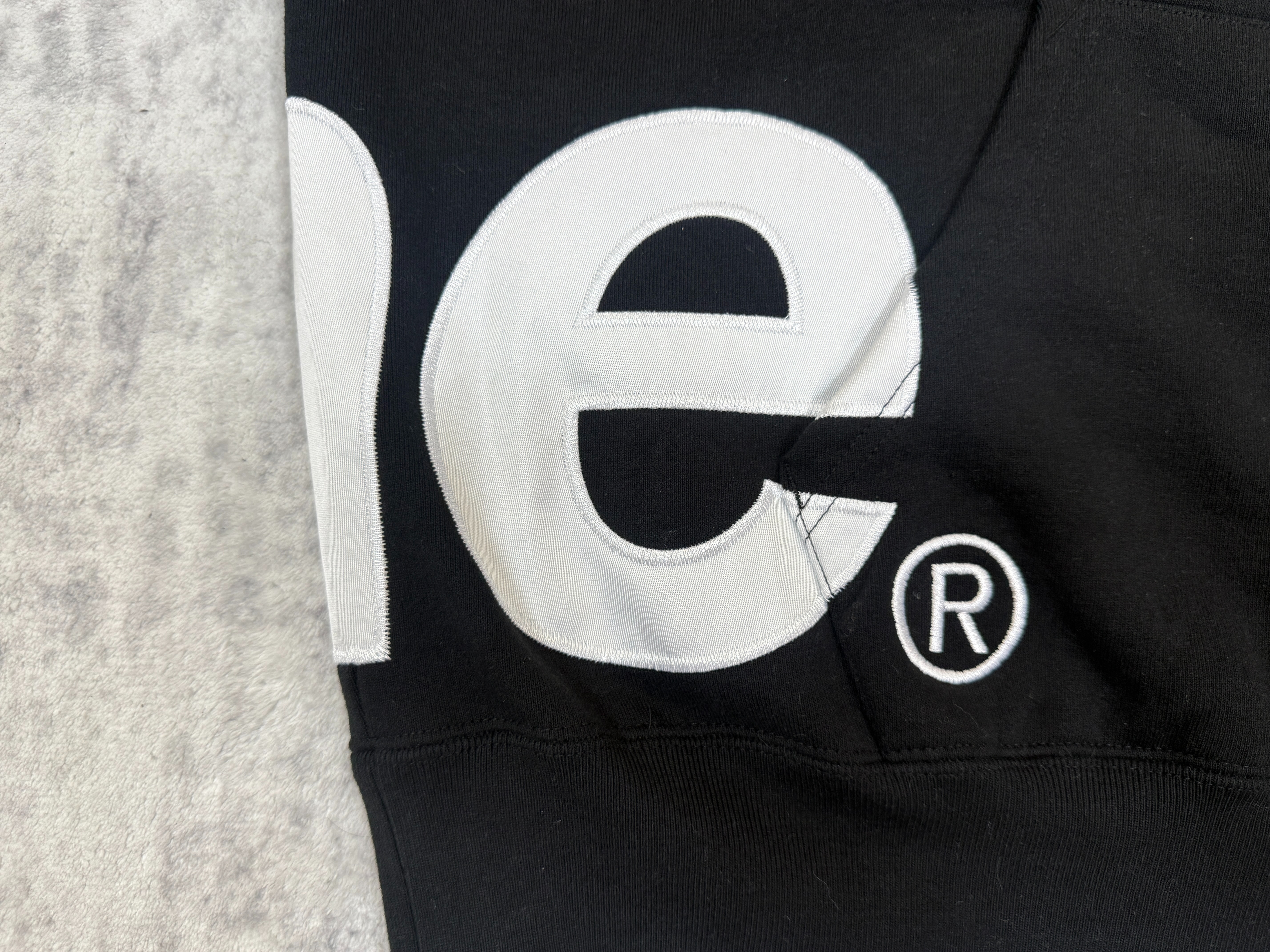 Supreme Big Logo Zip Up Black vista 7
