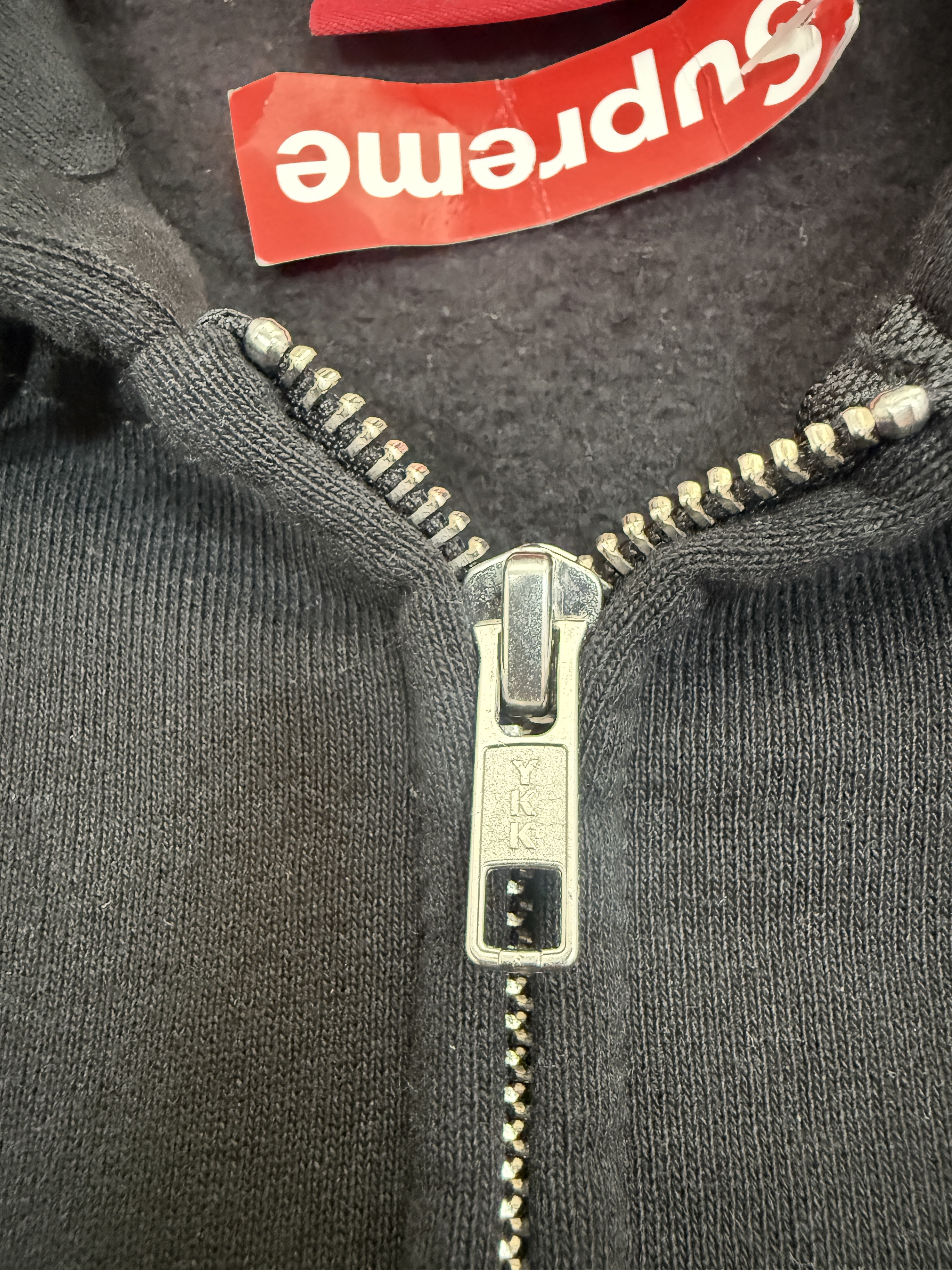 Supreme Big Logo Zip Up Black vista 9
