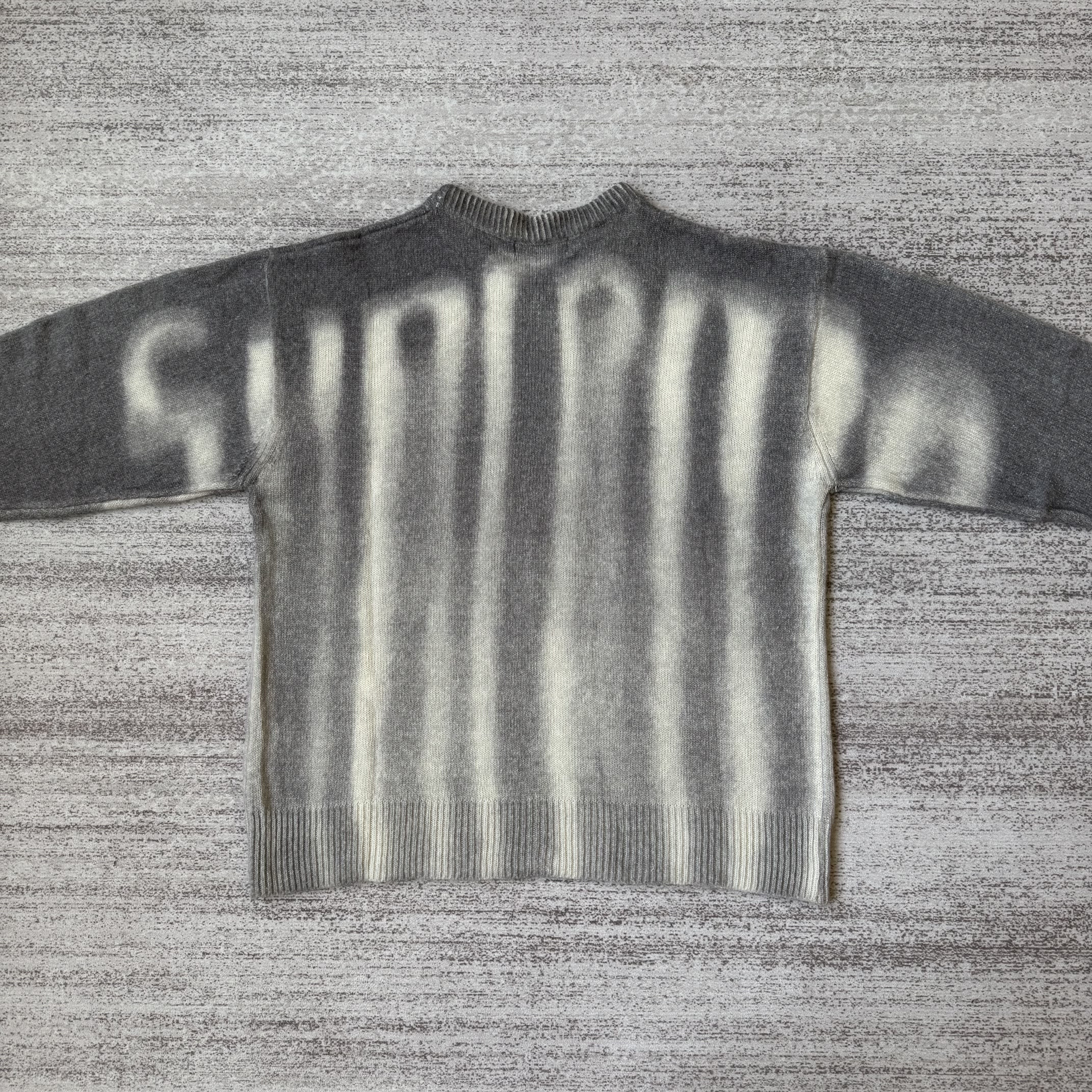 Sweater Supreme Blurred Logo Black vista 3