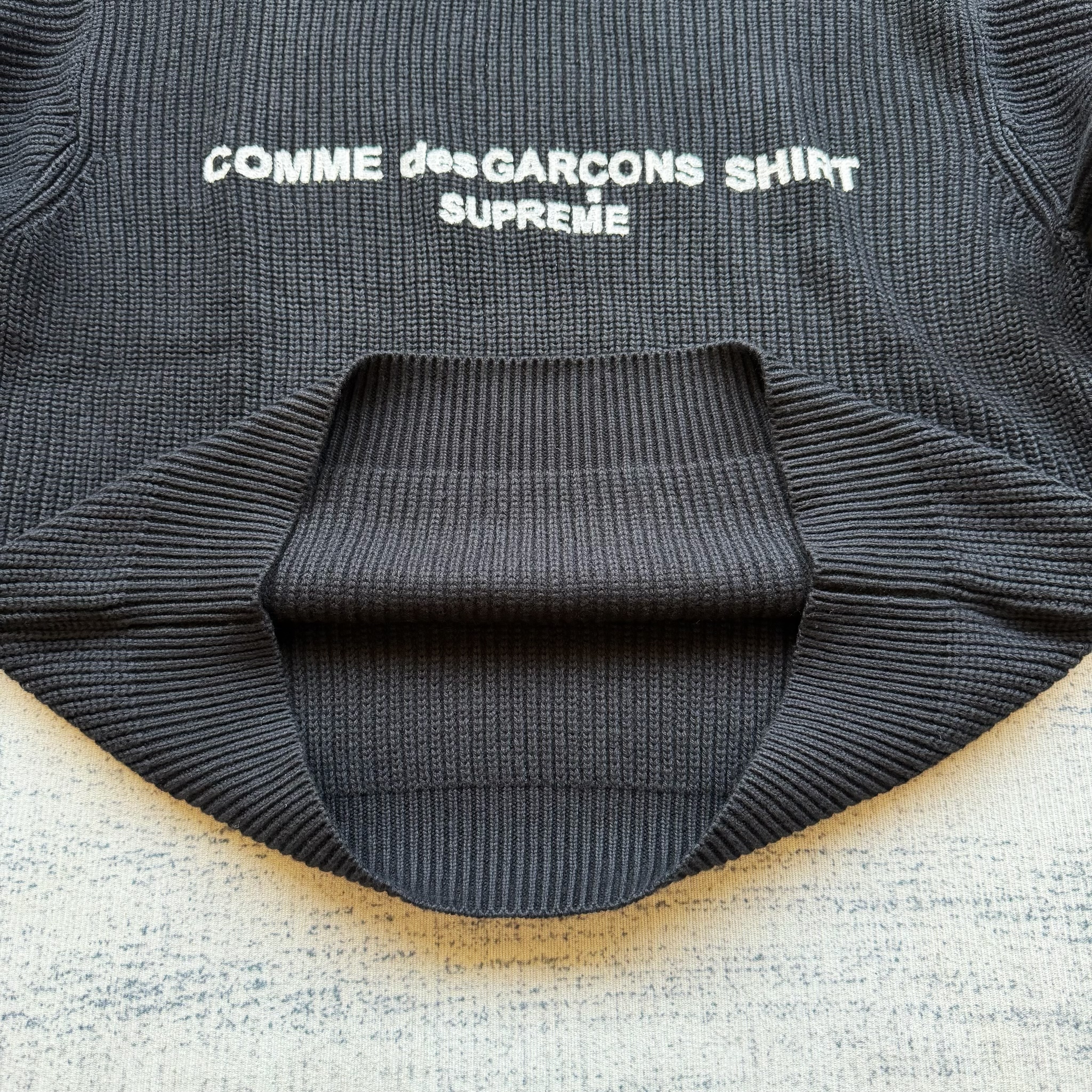 Supreme Comme des Garcons Sweater Black vista 4