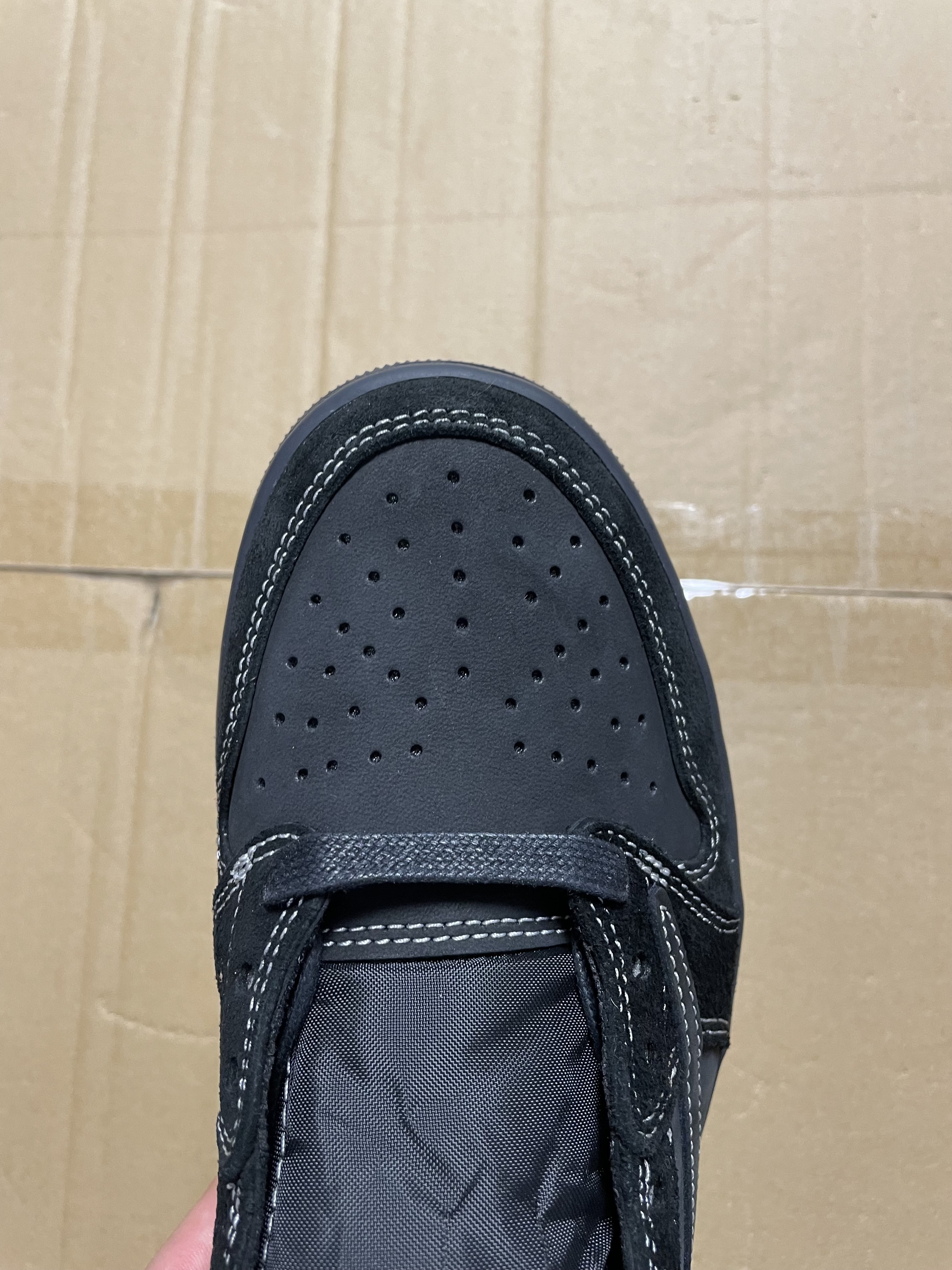 Jordan 1 Low Travis Scott Black Phantom vista 6