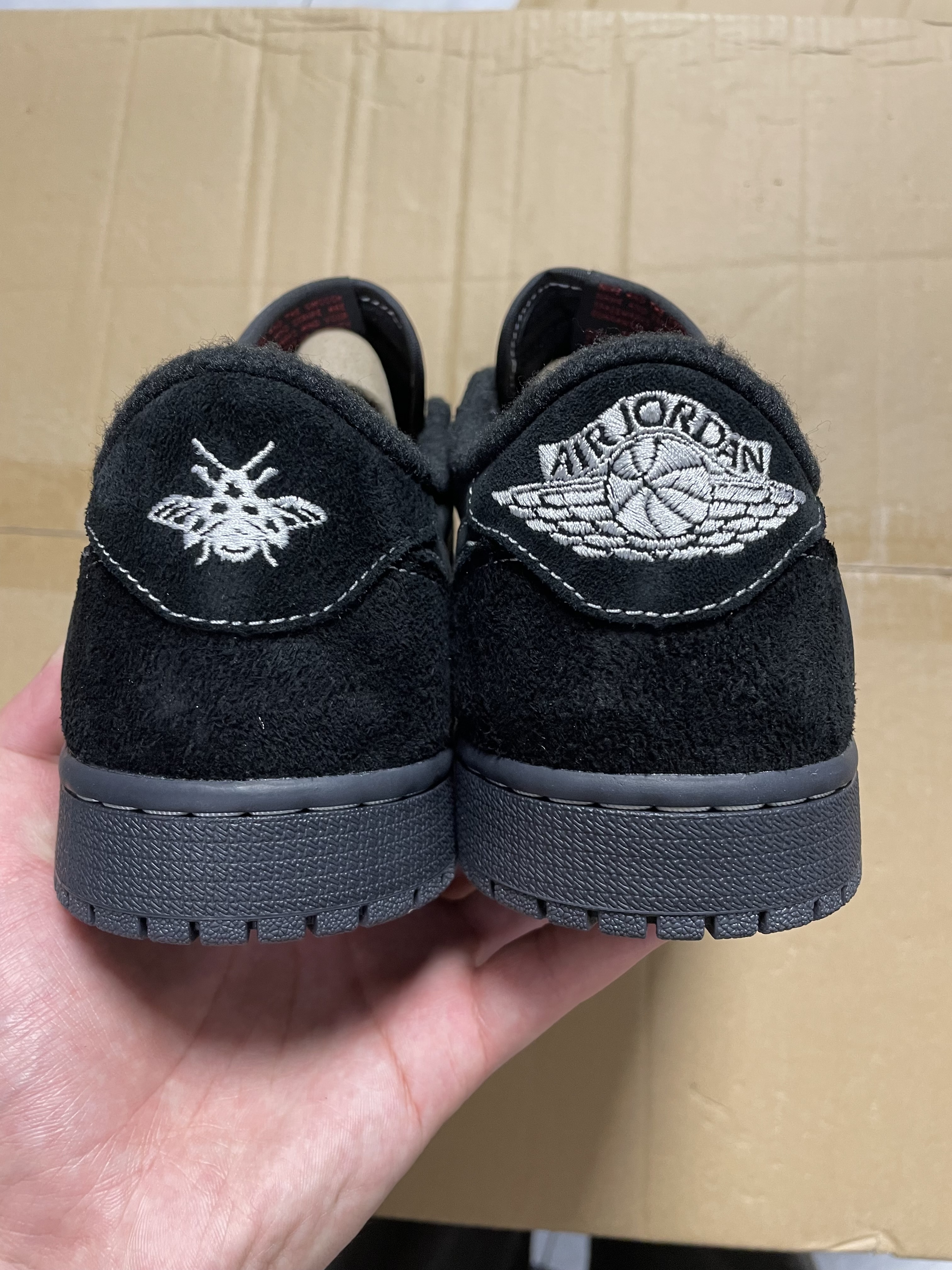 Jordan 1 Low Travis Scott Black Phantom vista 8